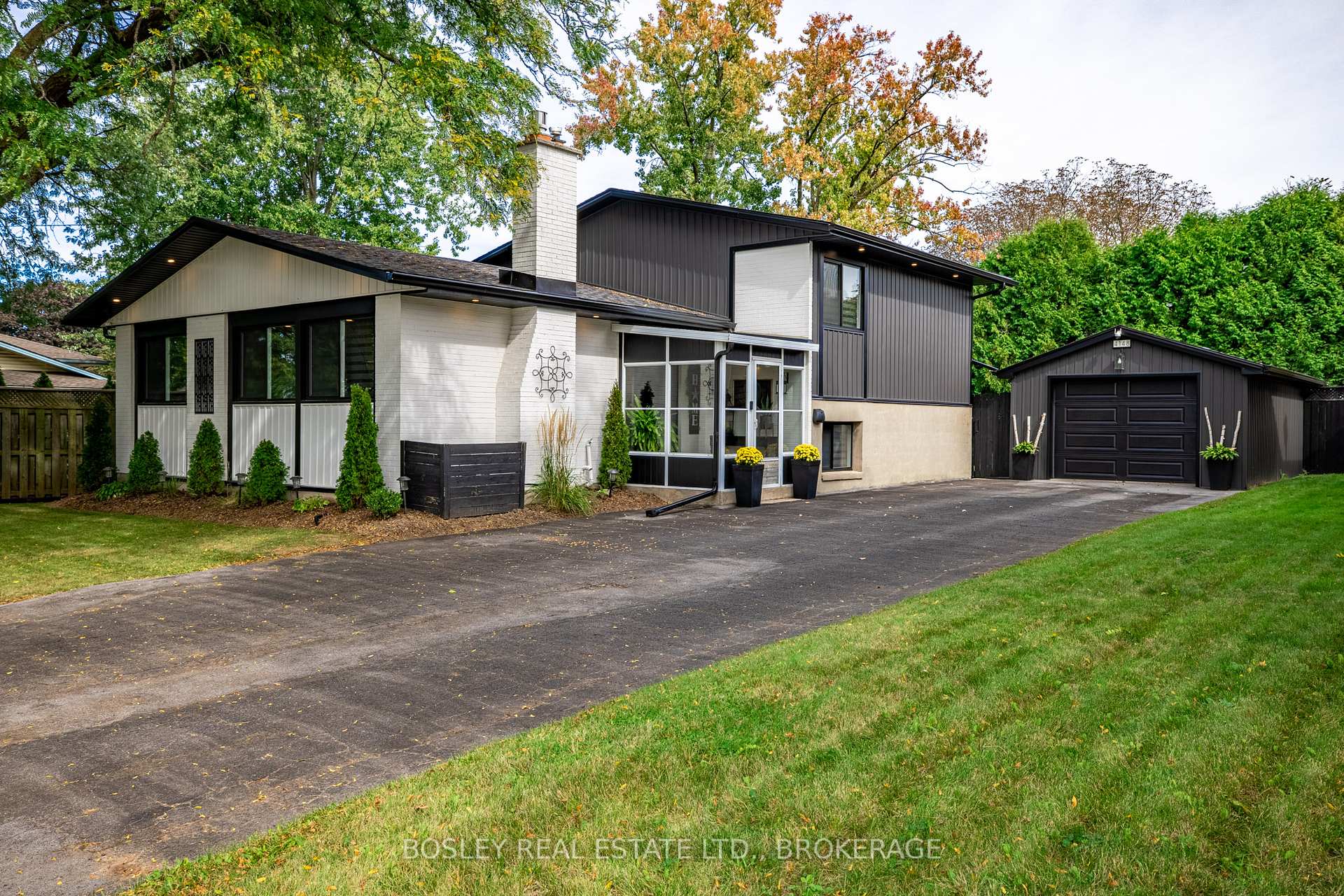 Photo 43 of 4148 Dorchester Road, Niagara Falls, Morrison — HOMEH