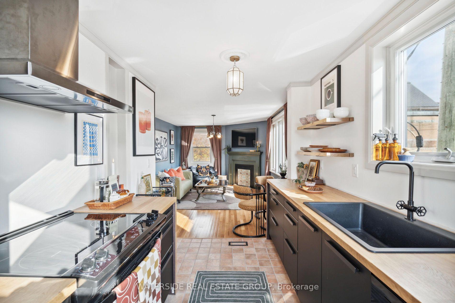 Photo 11 of 16 McMurray Street, Hamilton, Dundas — HOMEH