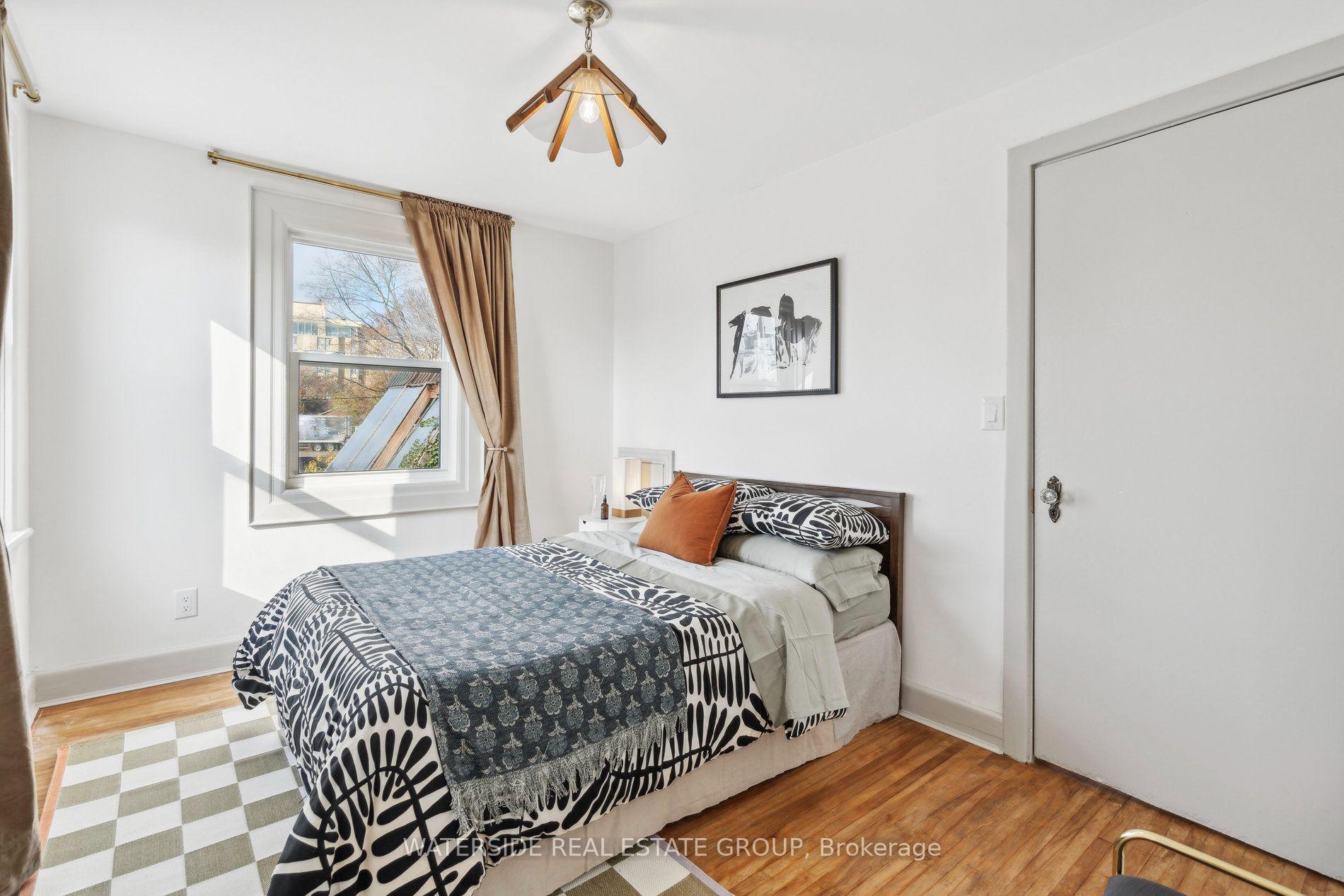 Photo 21 of 16 McMurray Street, Hamilton, Dundas — HOMEH