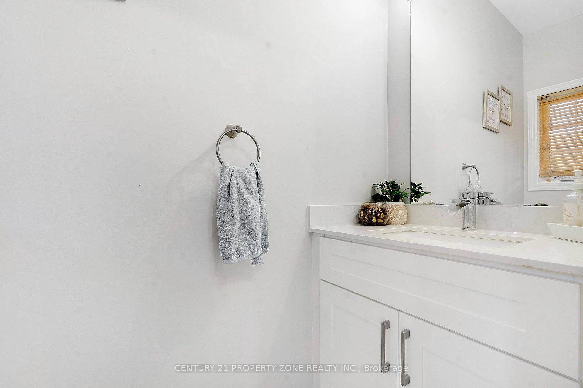 Photo 13 of 221 Andrews Trail, Milton, Clarke — HOMEH
