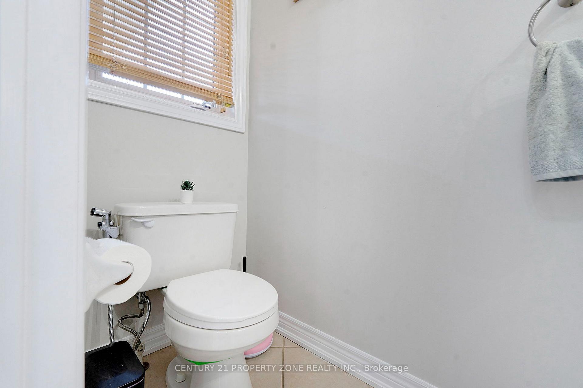 Photo 14 of 221 Andrews Trail, Milton, Clarke — HOMEH