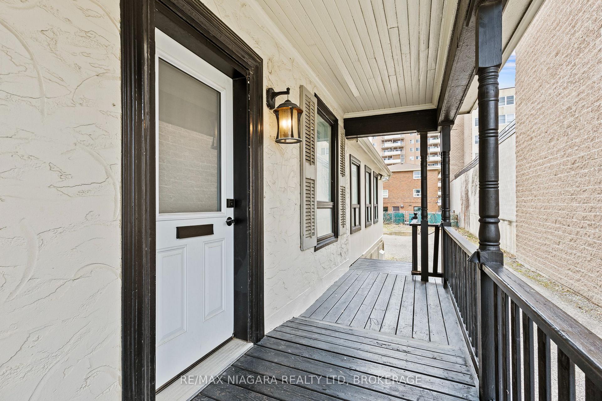 Photo 4 of 196 King Street, St. Catharines, Downtown — HOMEH