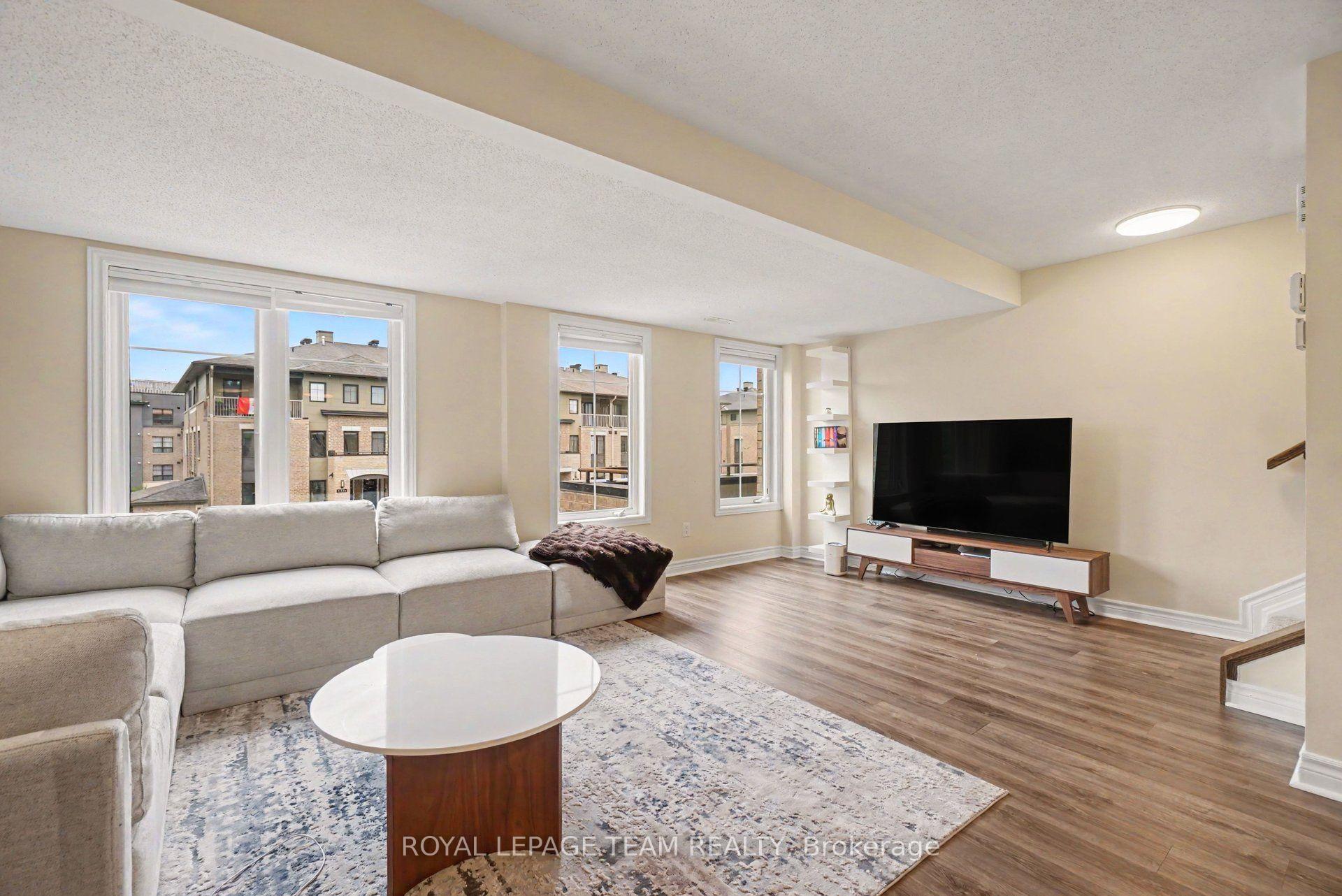 Photo 2 of Unit B, 256 Titanium Private, Ottawa, Convent Glen North — HOMEH