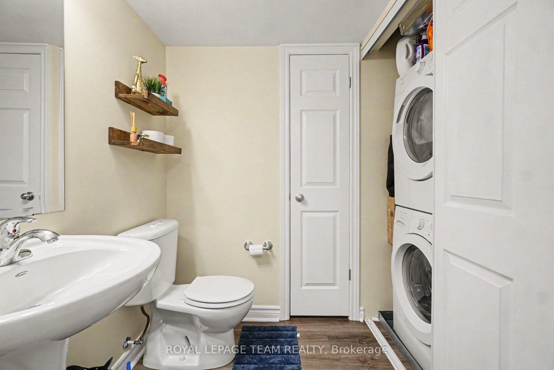 Photo 7 of Unit B, 256 Titanium Private, Ottawa, Convent Glen North — HOMEH