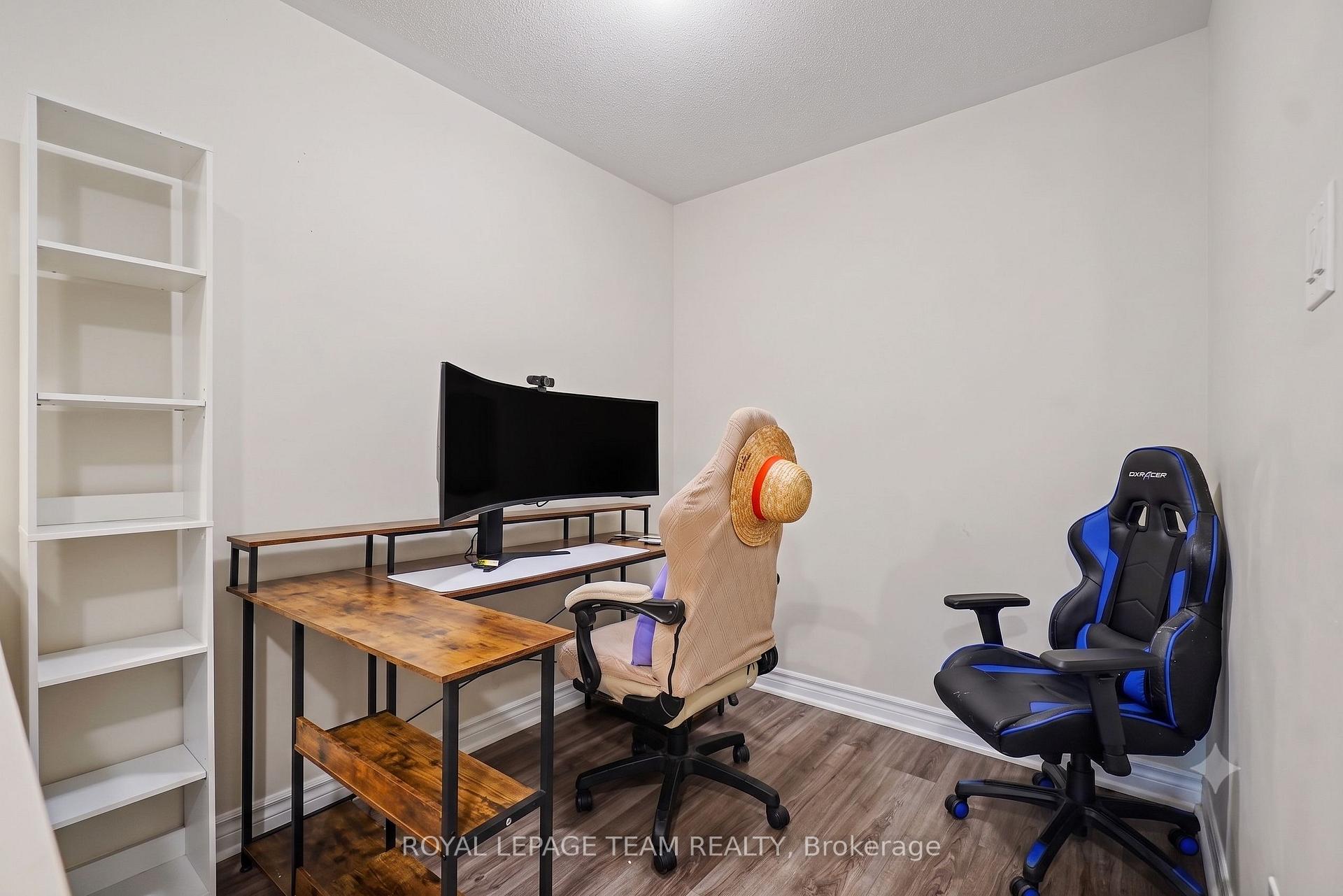 Photo 12 of Unit B, 256 Titanium Private, Ottawa, Convent Glen North — HOMEH