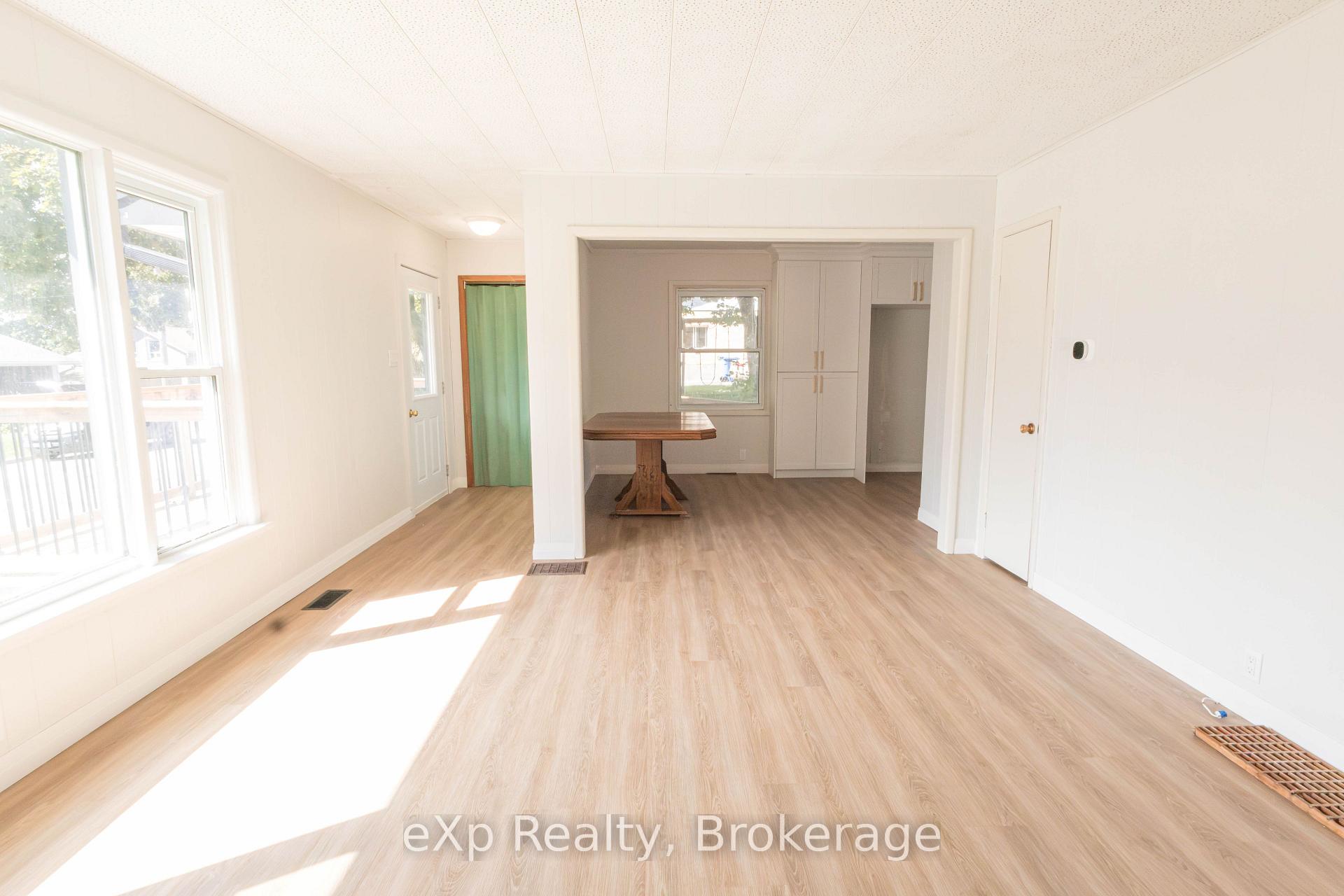 Photo 11 of 51 Wilson Street, Minto — HOMEH
