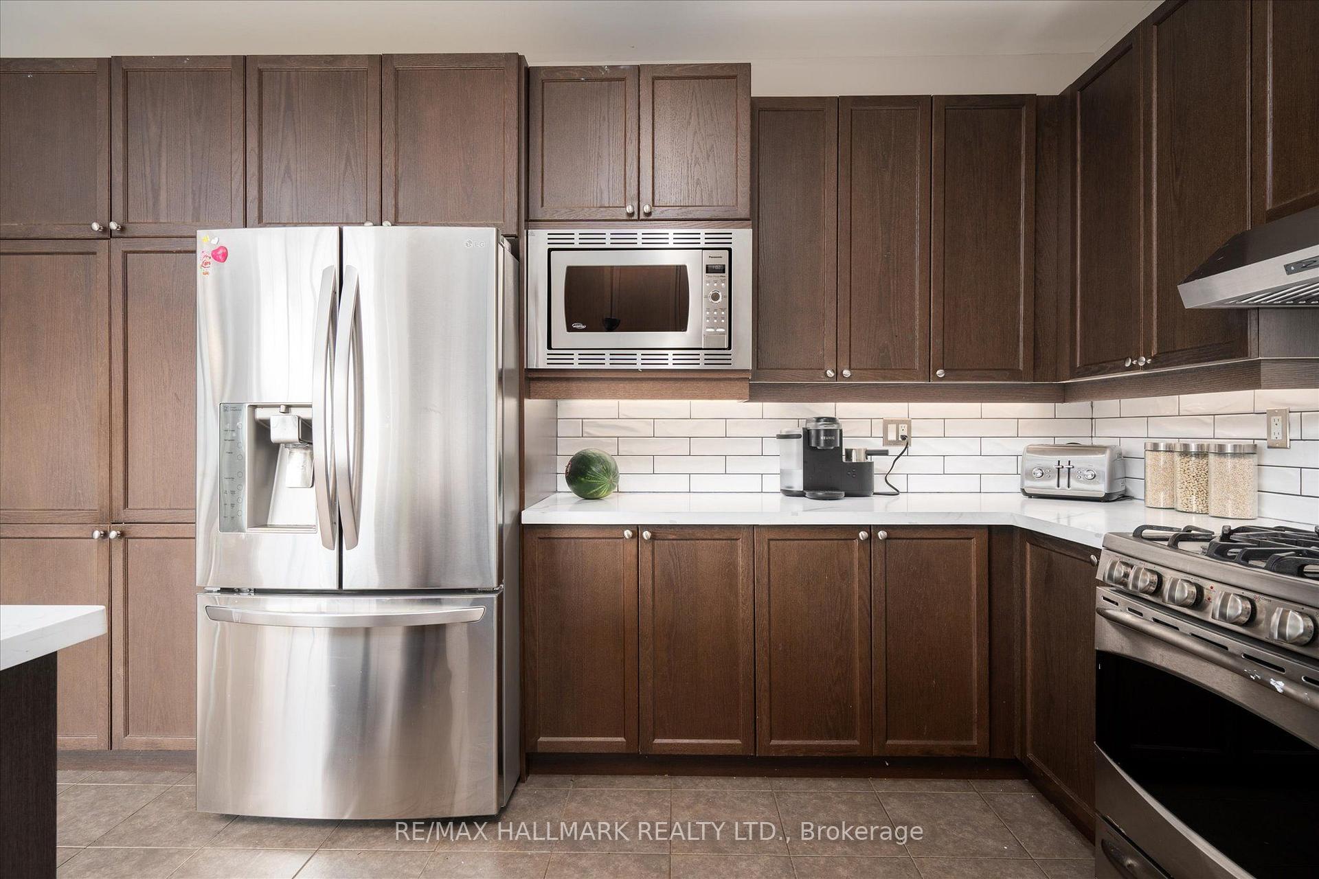 Photo 17 of 1864 Arborwood Drive, Oshawa, Taunton — HOMEH
