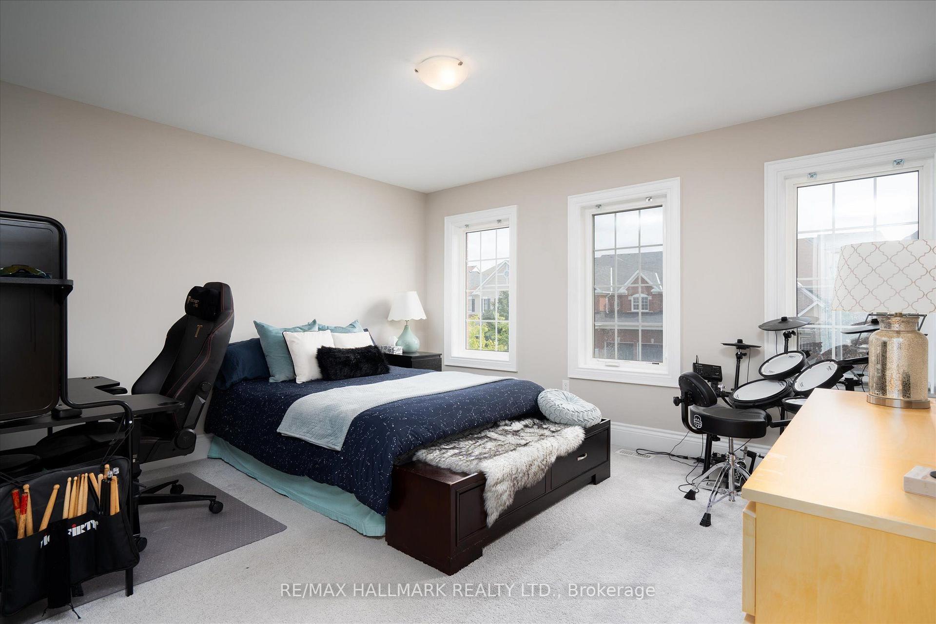 Photo 31 of 1864 Arborwood Drive, Oshawa, Taunton — HOMEH