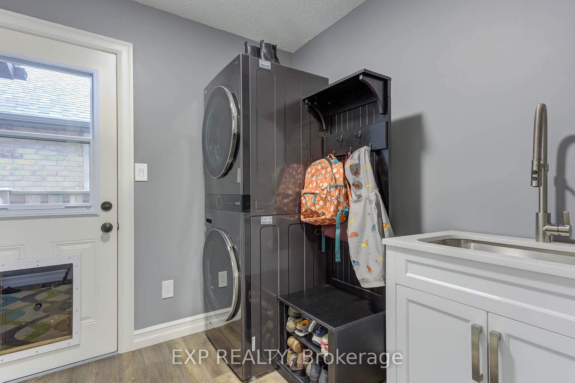 Photo 12 of 128 Schmidt Drive, Wellington North, Arthur — HOMEH