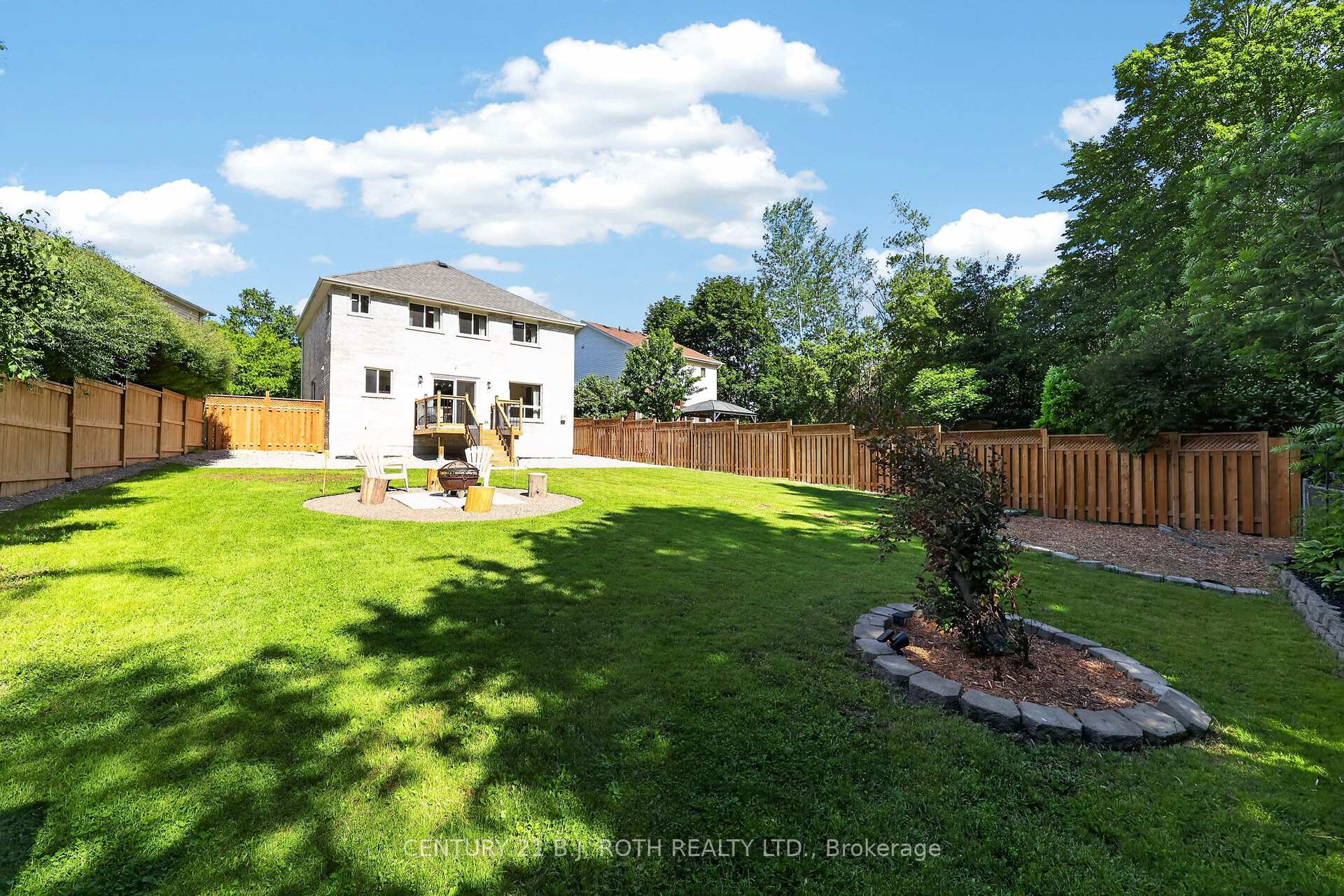 Photo 7 of 1077 Corrie Street, Innisfil, Alcona — HOMEH