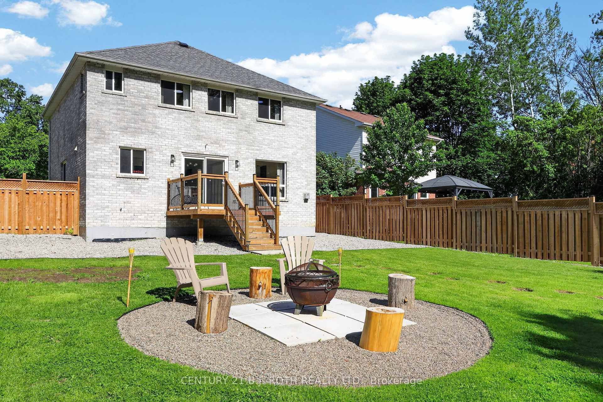 Photo 8 of 1077 Corrie Street, Innisfil, Alcona — HOMEH