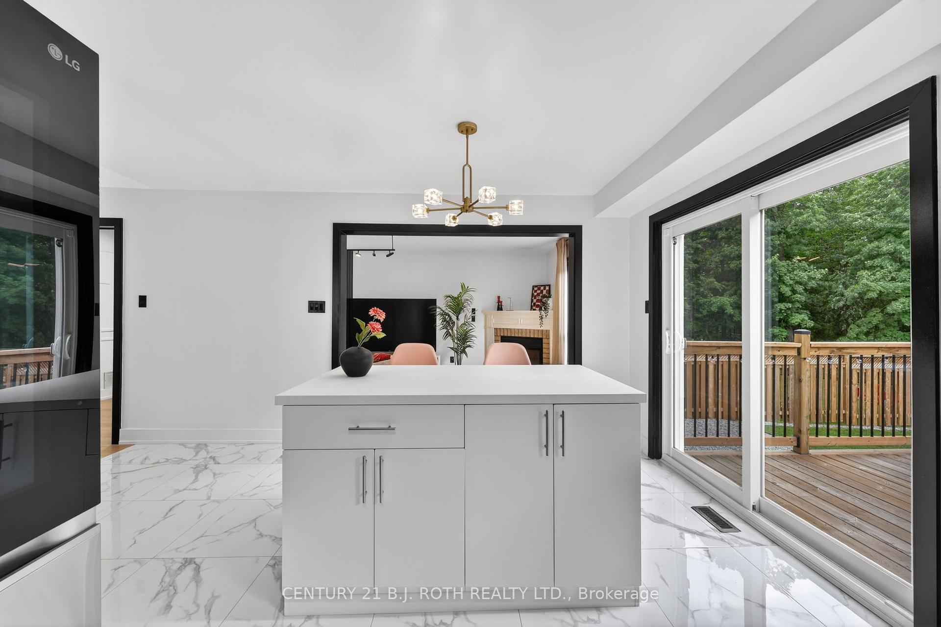 Photo 17 of 1077 Corrie Street, Innisfil, Alcona — HOMEH
