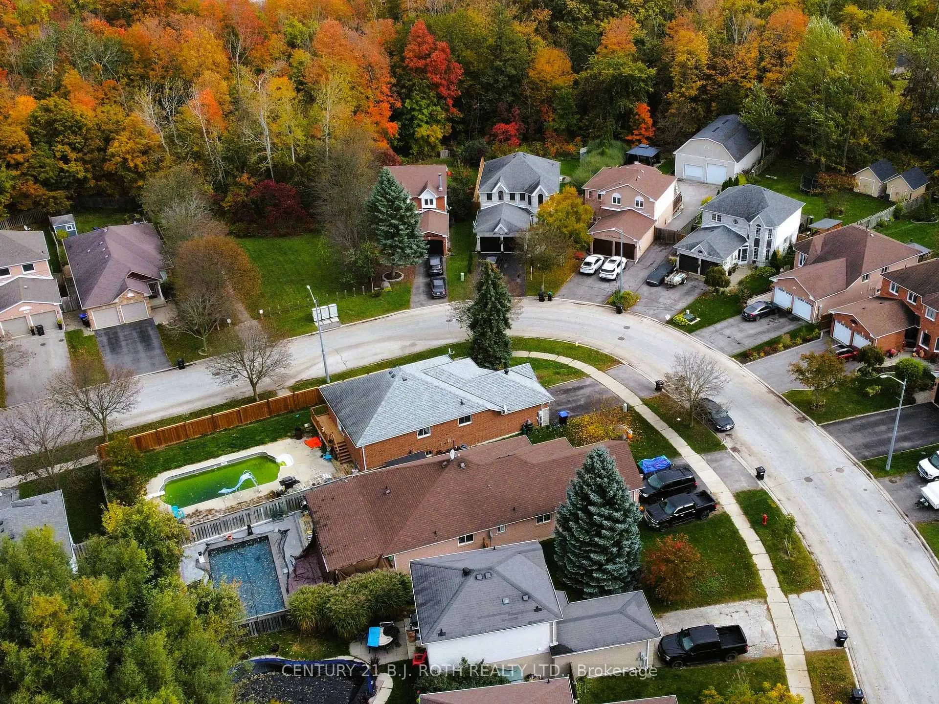 Photo 9 of 1077 Corrie Street, Innisfil, Alcona — HOMEH