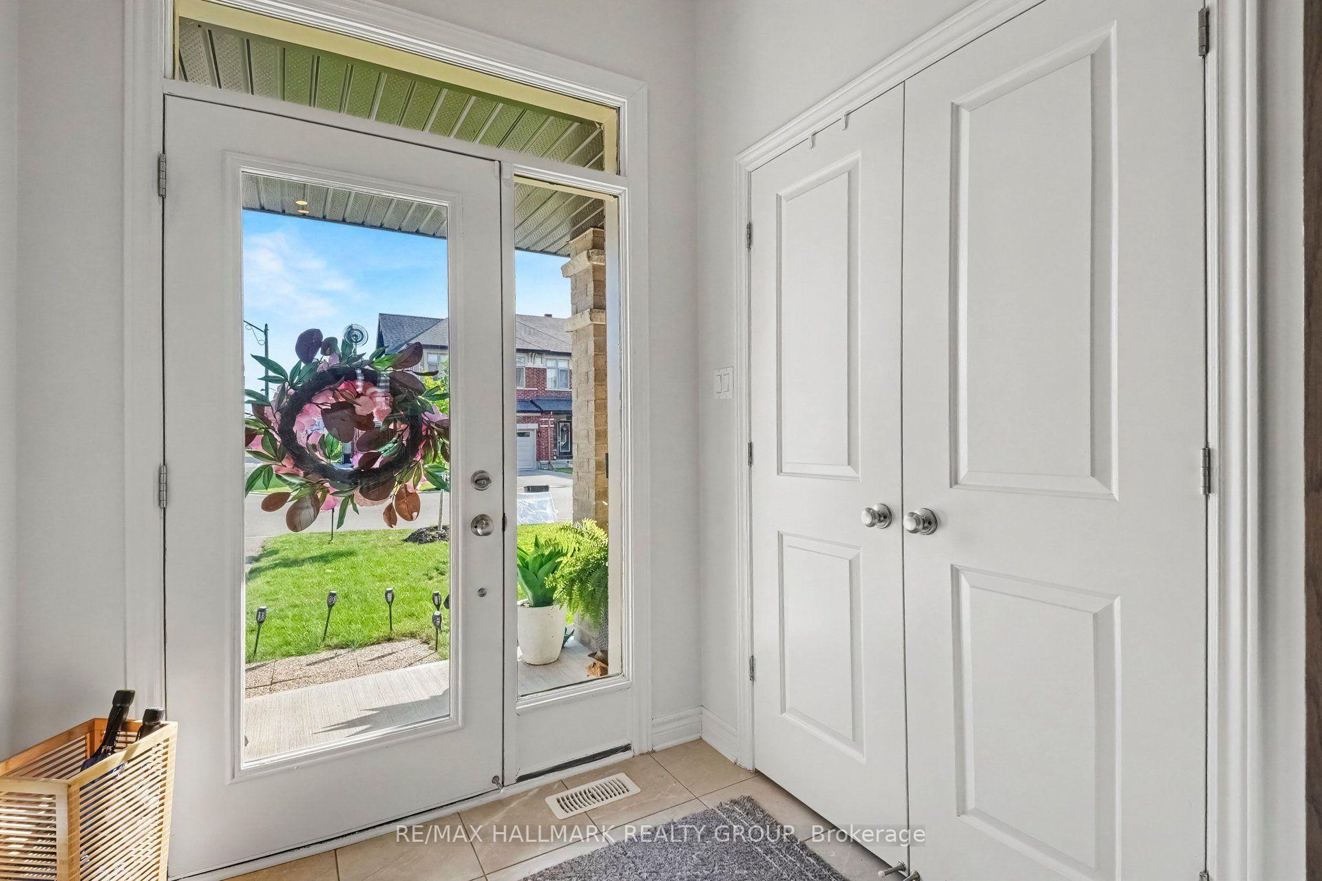 Photo 7 of 756 Cairn Crescent, Ottawa, Mer Bleue/Bradley Estates/Anderson Park — HOMEH