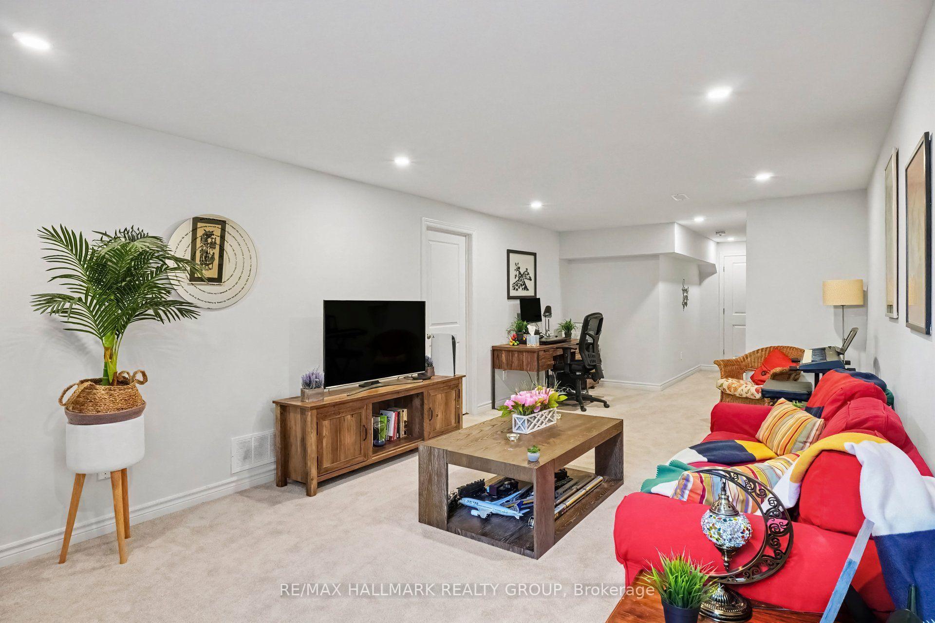 Photo 32 of 756 Cairn Crescent, Ottawa, Mer Bleue/Bradley Estates/Anderson Park — HOMEH