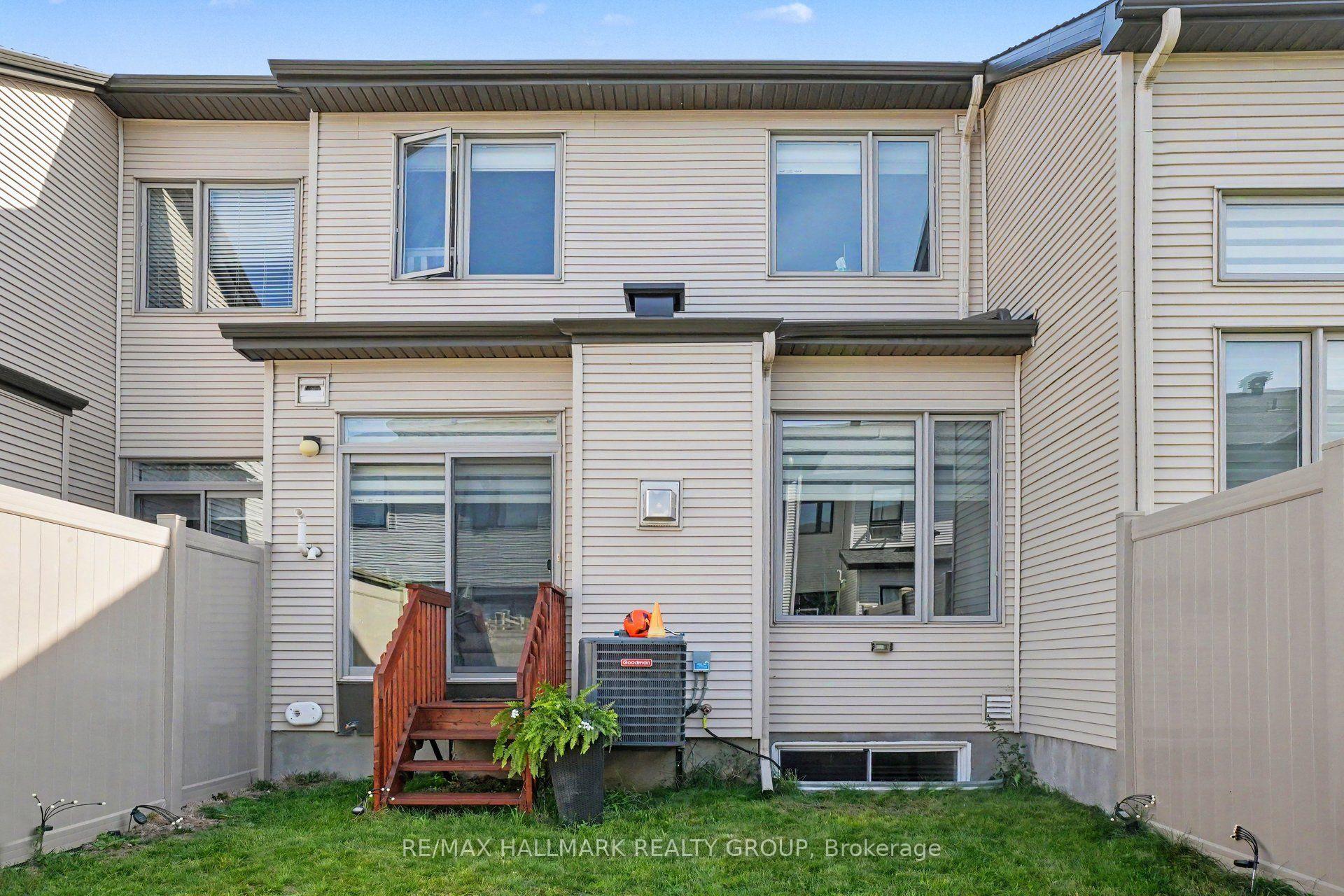 Photo 35 of 756 Cairn Crescent, Ottawa, Mer Bleue/Bradley Estates/Anderson Park — HOMEH