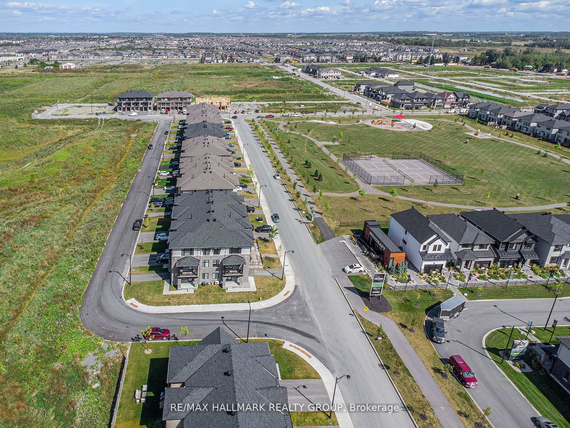 Photo 38 of 756 Cairn Crescent, Ottawa, Mer Bleue/Bradley Estates/Anderson Park — HOMEH