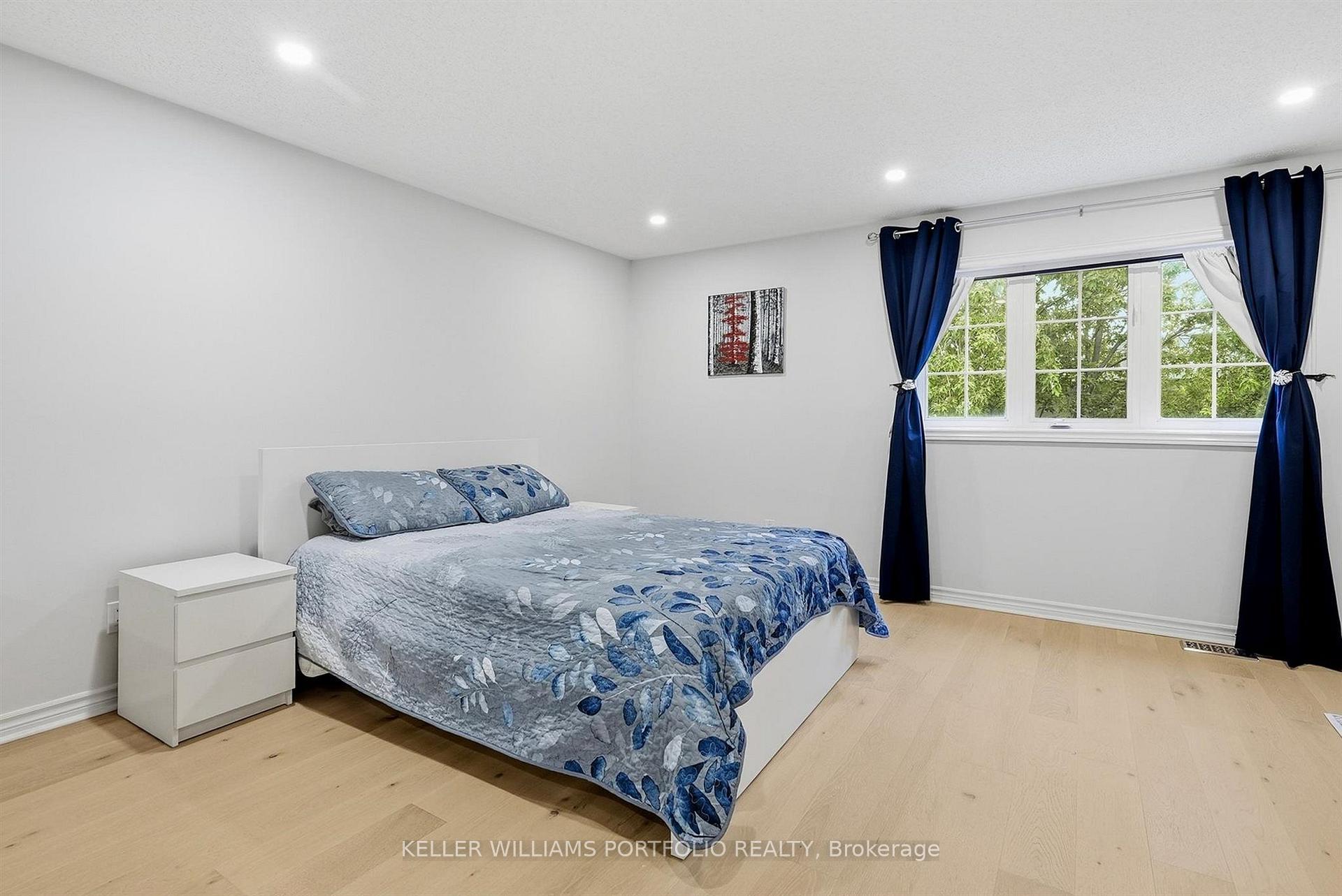 Photo 23 of 88 Matteo David Drive, Richmond Hill, Rouge Woods — HOMEH
