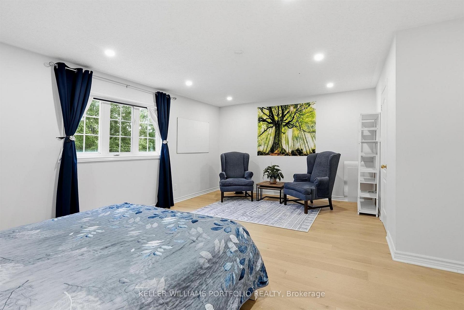 Photo 24 of 88 Matteo David Drive, Richmond Hill, Rouge Woods — HOMEH