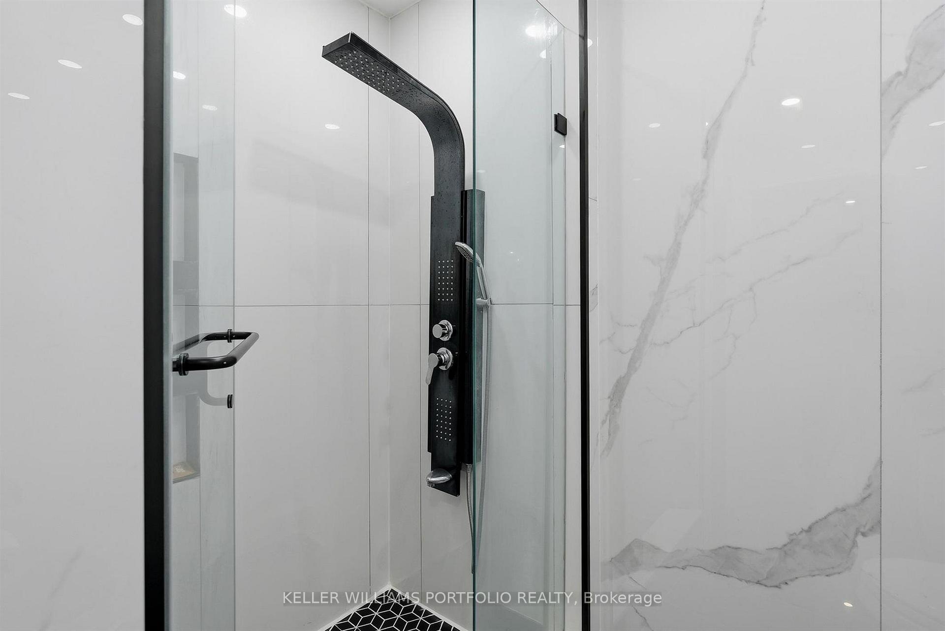 Photo 36 of 88 Matteo David Drive, Richmond Hill, Rouge Woods — HOMEH