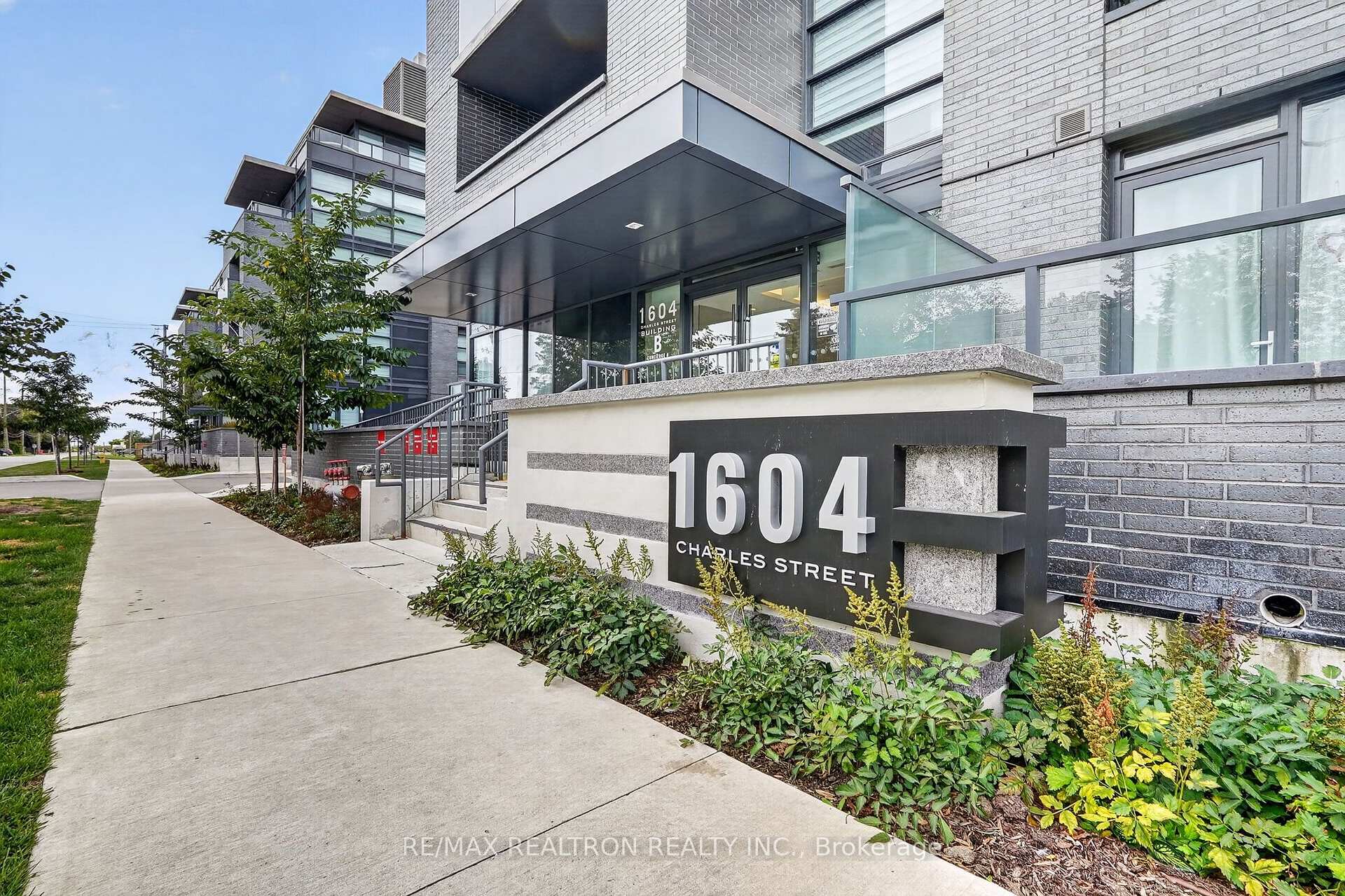 Photo 2 of Unit 108 B, 1604 Charles Street, Whitby, Port Whitby — HOMEH