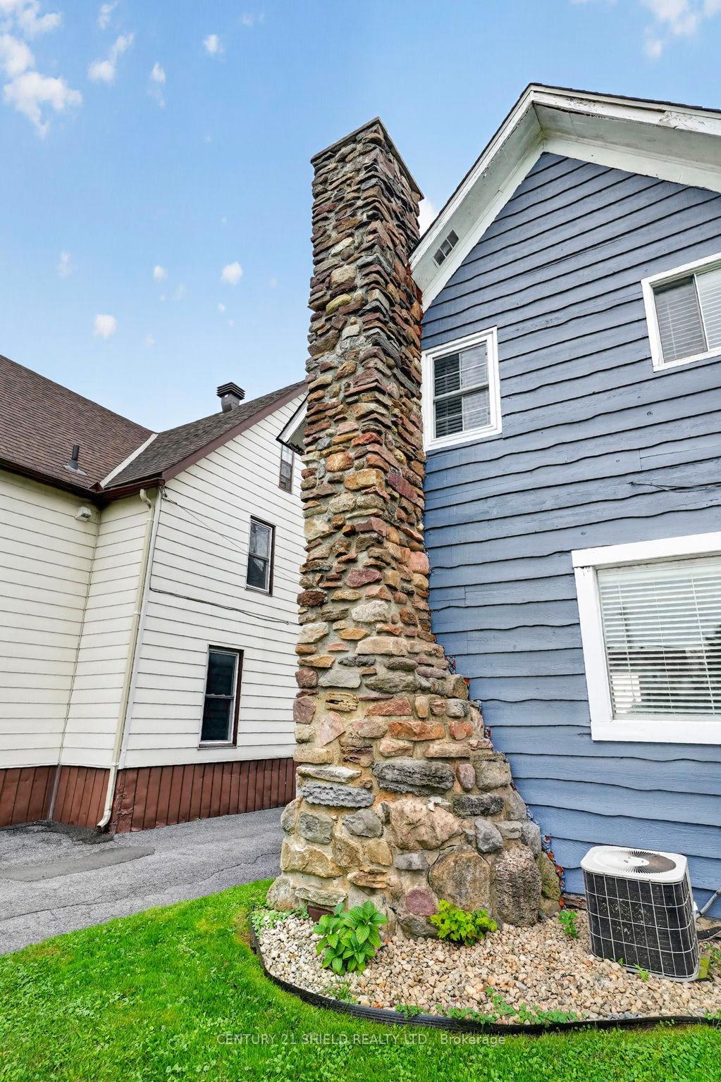 Photo 35 of 427 Water Street W, Cornwall, Cornwall — HOMEH