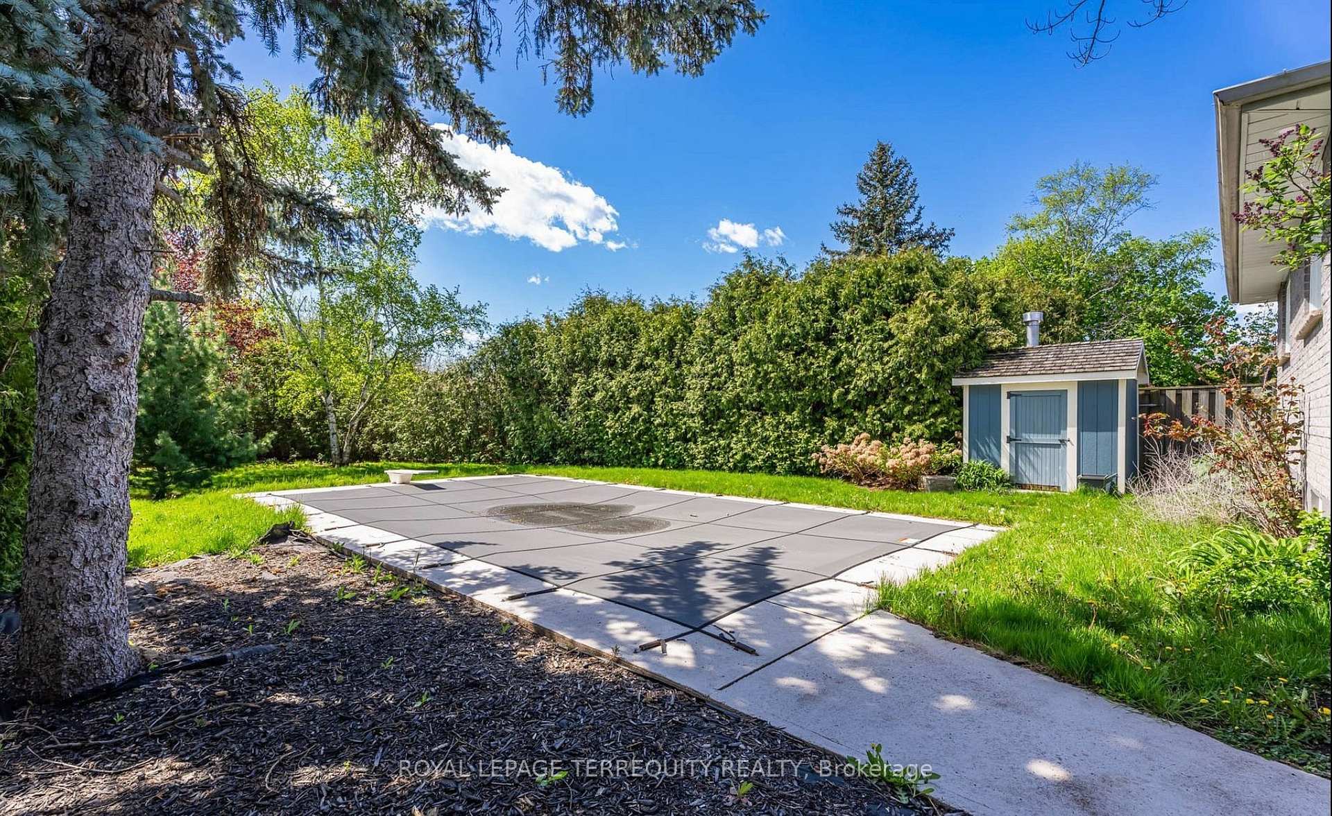 Photo 20 of 2474 Yarmouth Crescent, Oakville, West — HOMEH