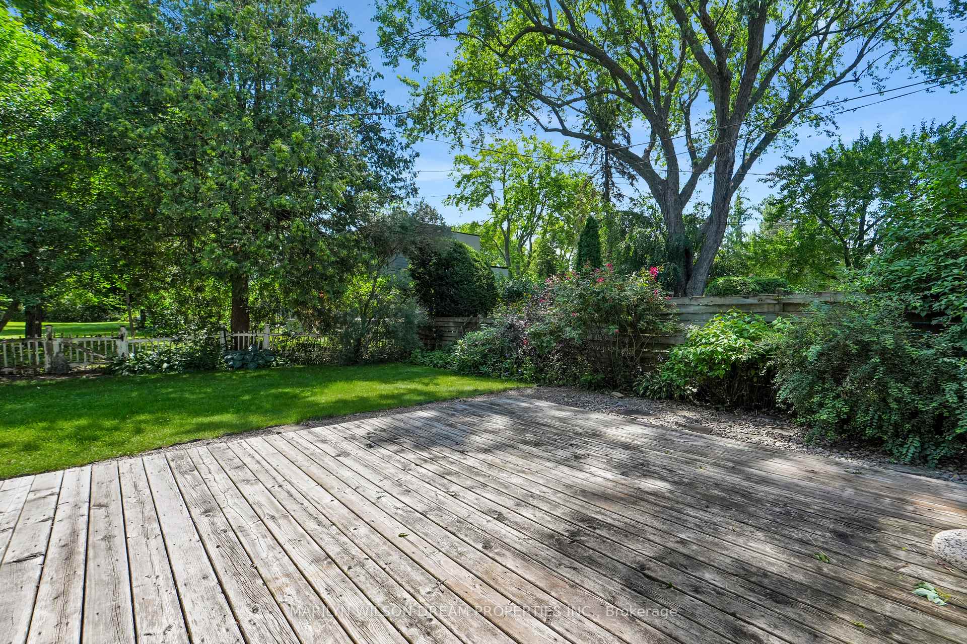 Photo 4 of 24 Bedford Crescent, Ottawa, Manor Park — HOMEH