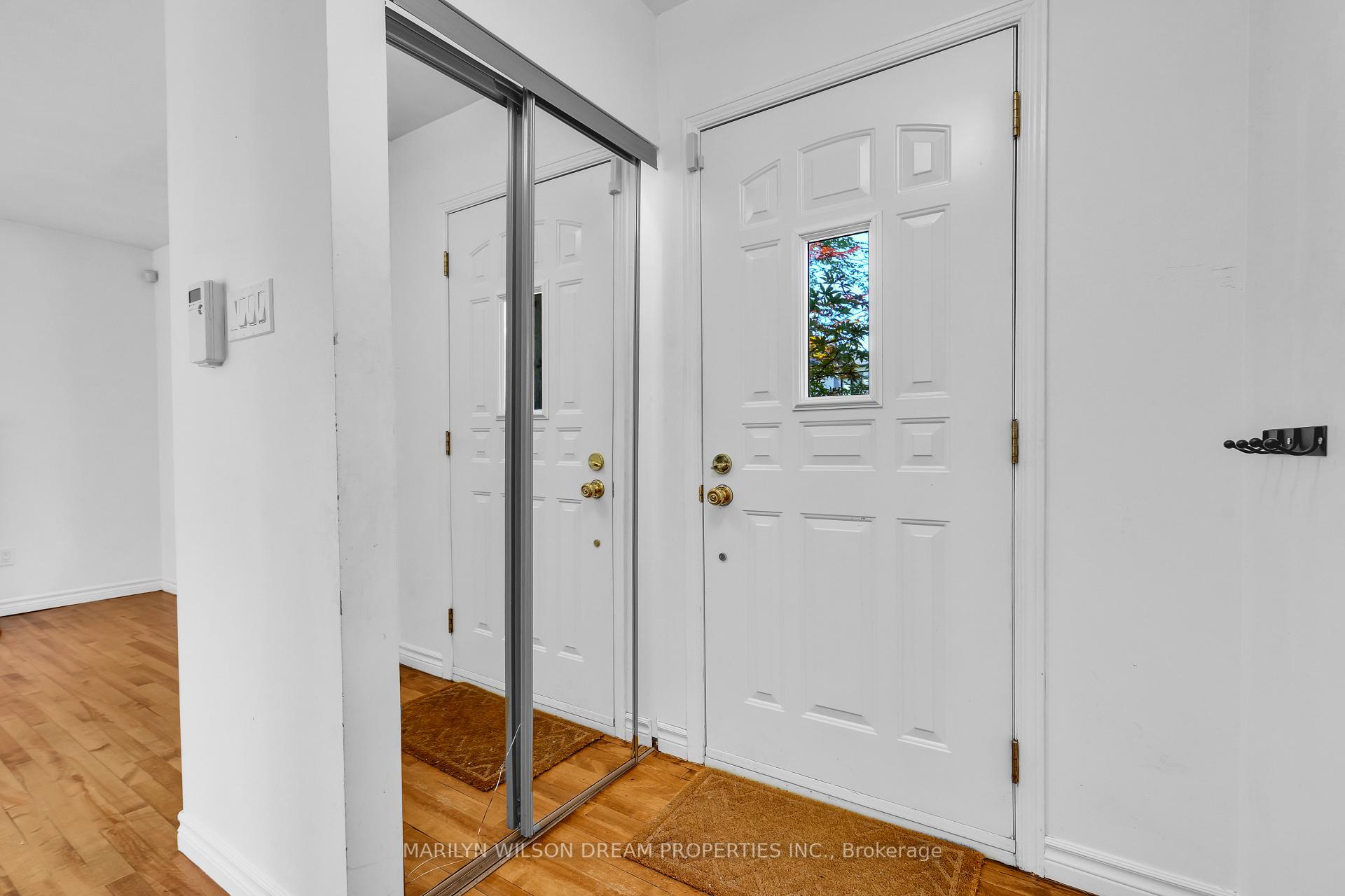 Photo 8 of 24 Bedford Crescent, Ottawa, Manor Park — HOMEH