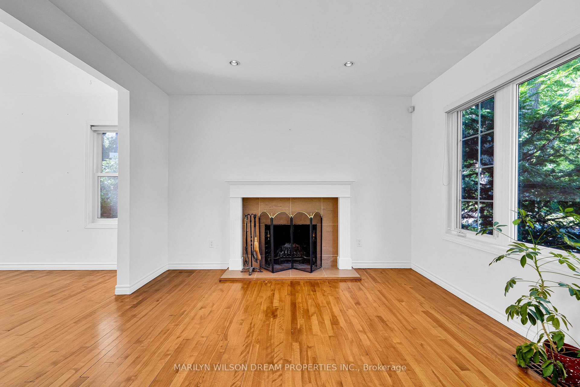 Photo 10 of 24 Bedford Crescent, Ottawa, Manor Park — HOMEH
