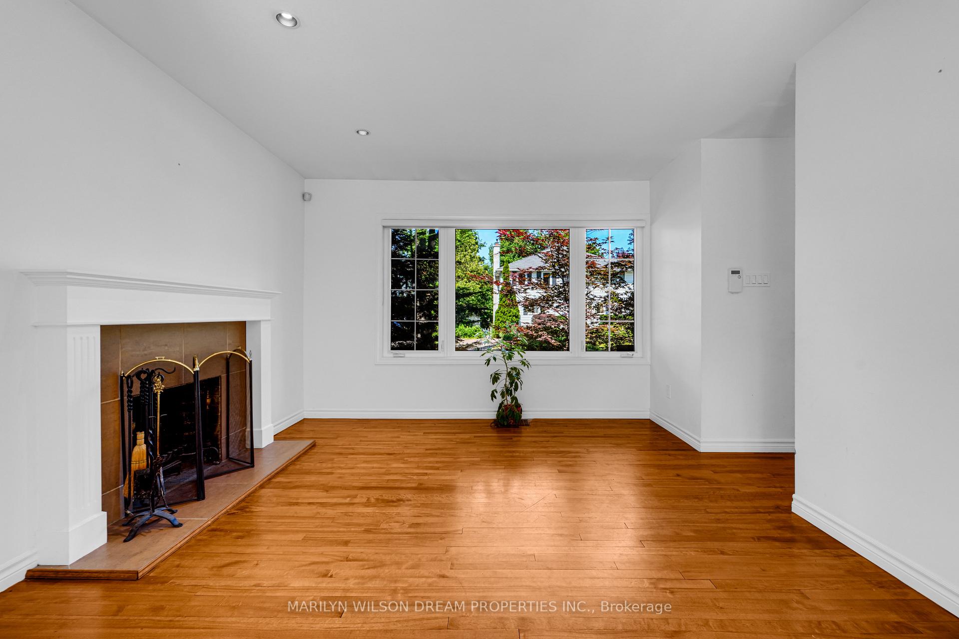 Photo 13 of 24 Bedford Crescent, Ottawa, Manor Park — HOMEH