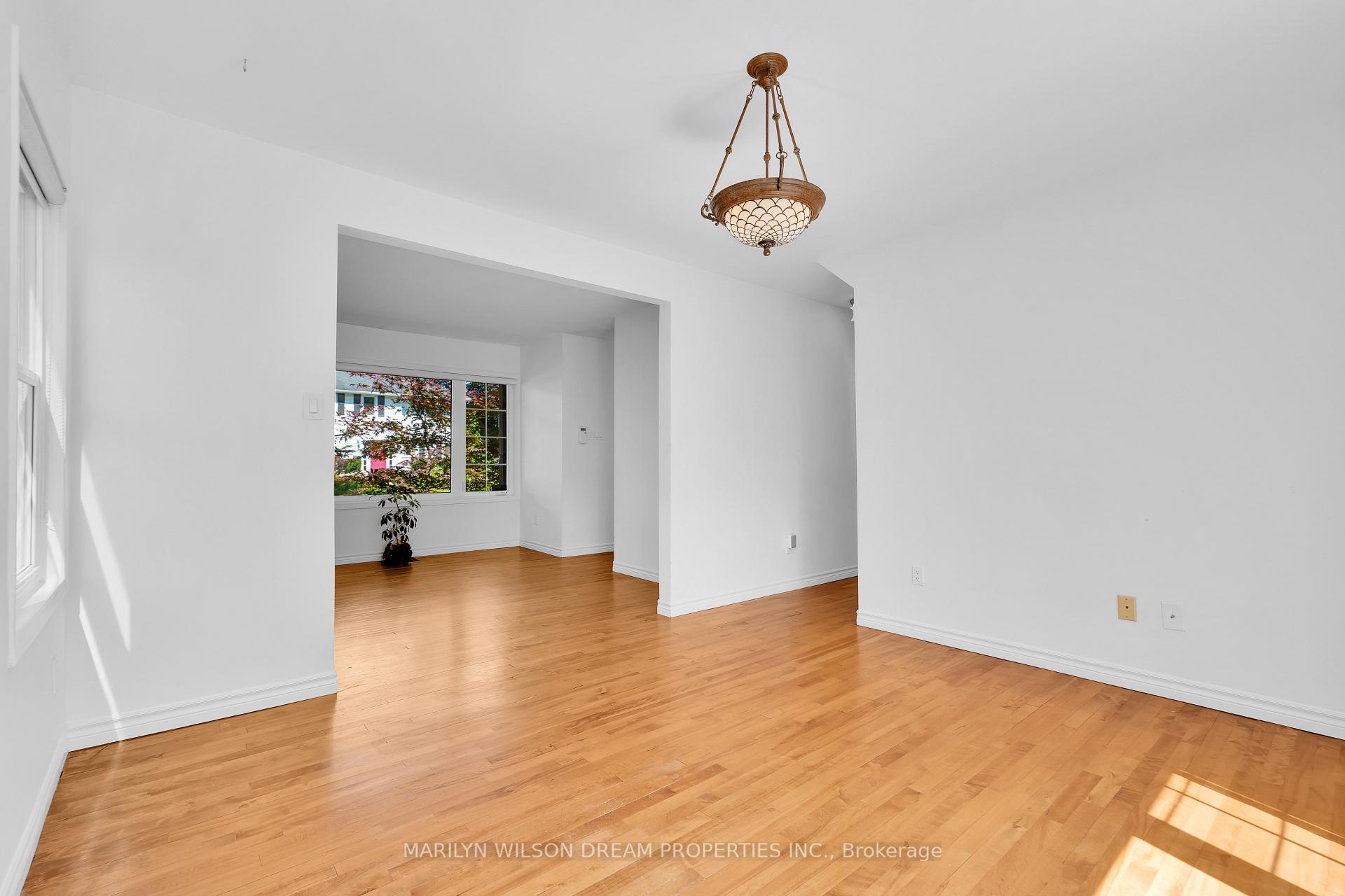 Photo 16 of 24 Bedford Crescent, Ottawa, Manor Park — HOMEH