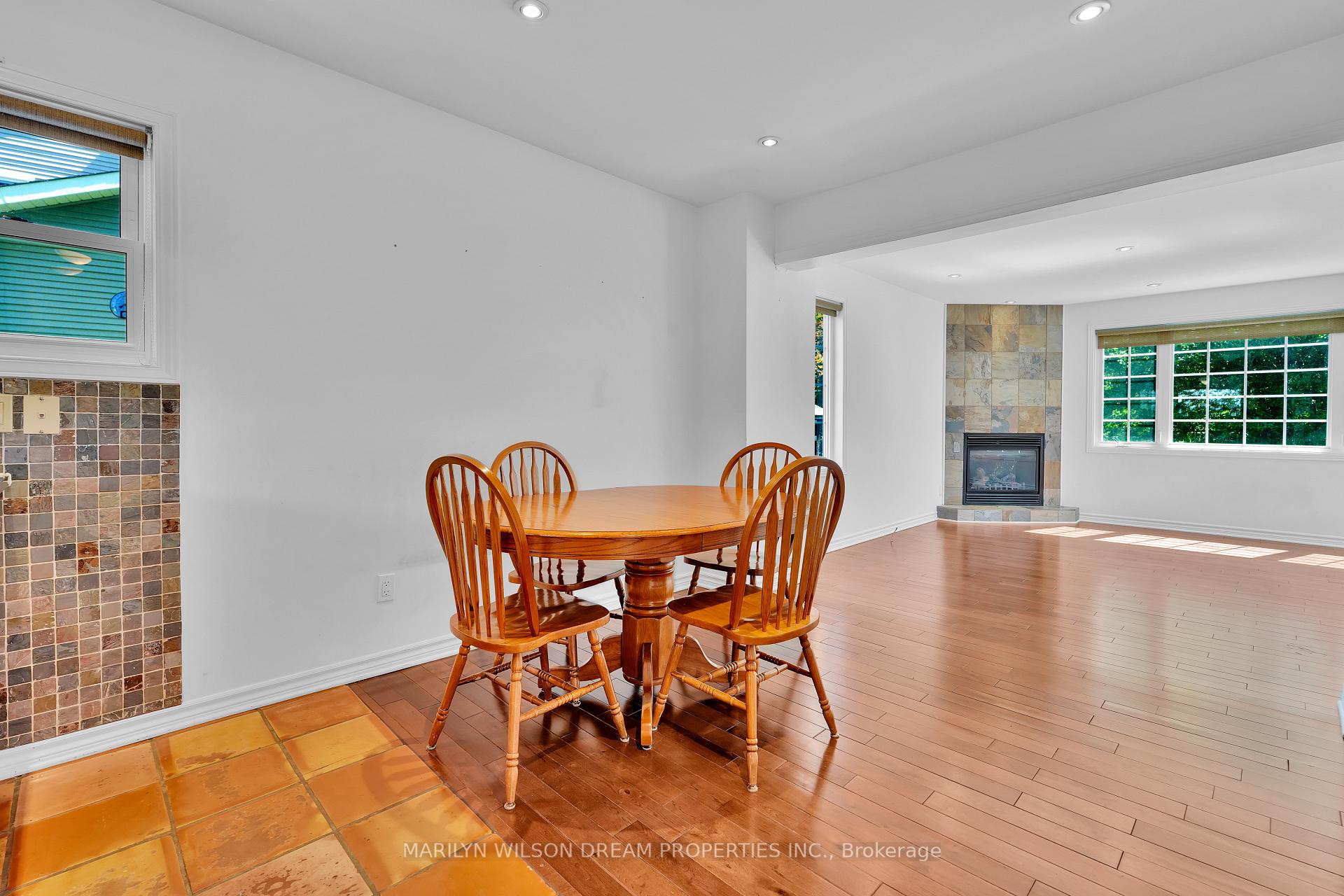 Photo 21 of 24 Bedford Crescent, Ottawa, Manor Park — HOMEH