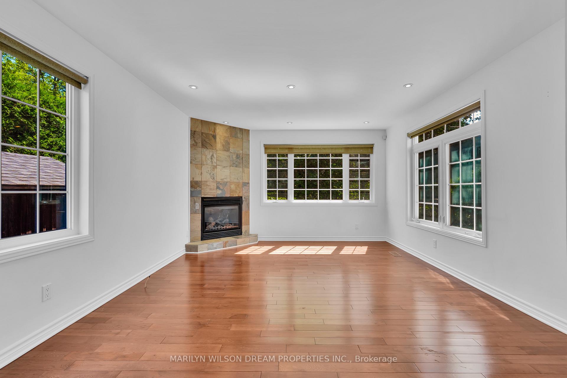 Photo 23 of 24 Bedford Crescent, Ottawa, Manor Park — HOMEH