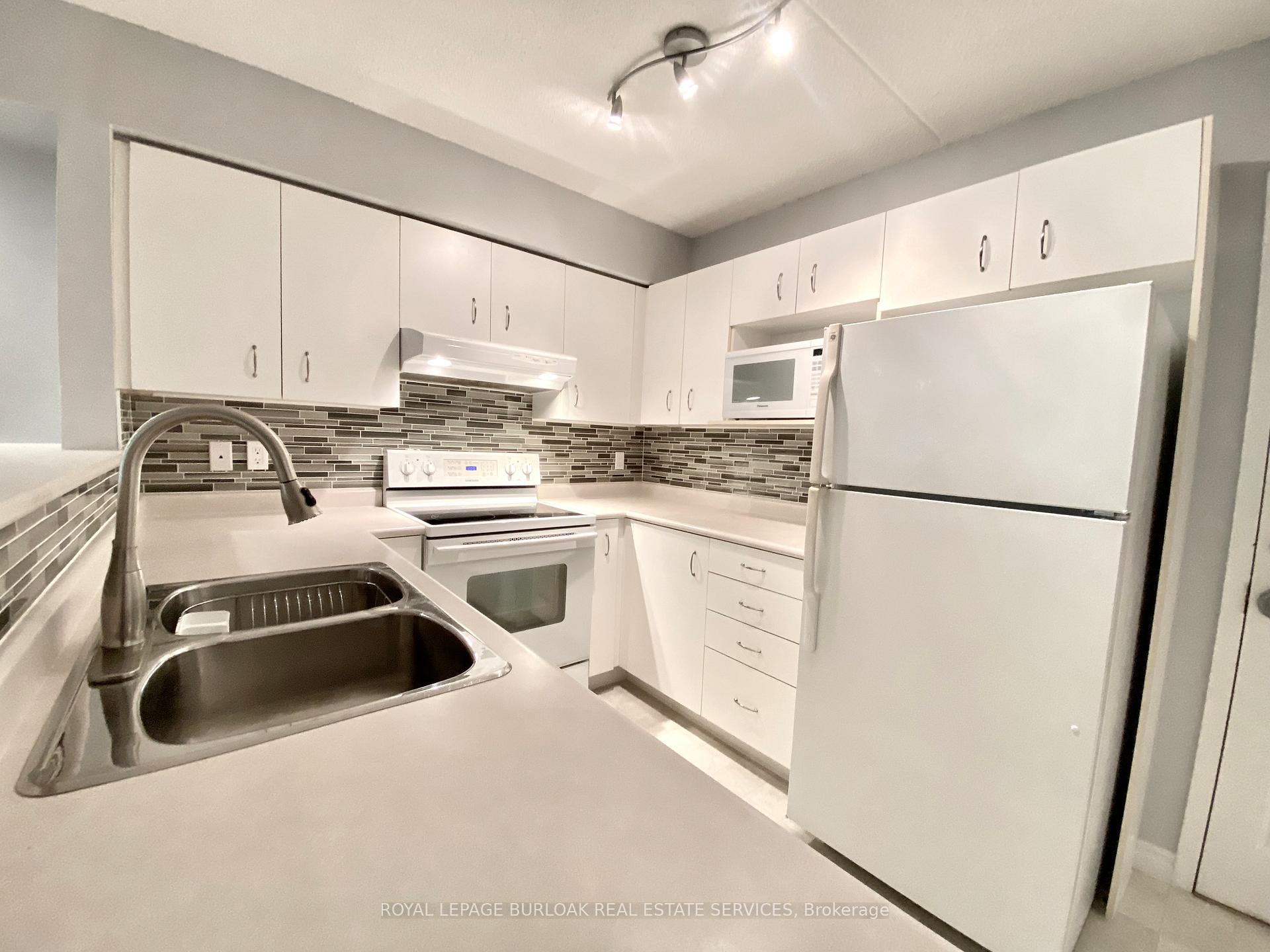Photo 7 of Unit 209, 1450 Bishops Gate, Oakville, Glen Abbey — HOMEH