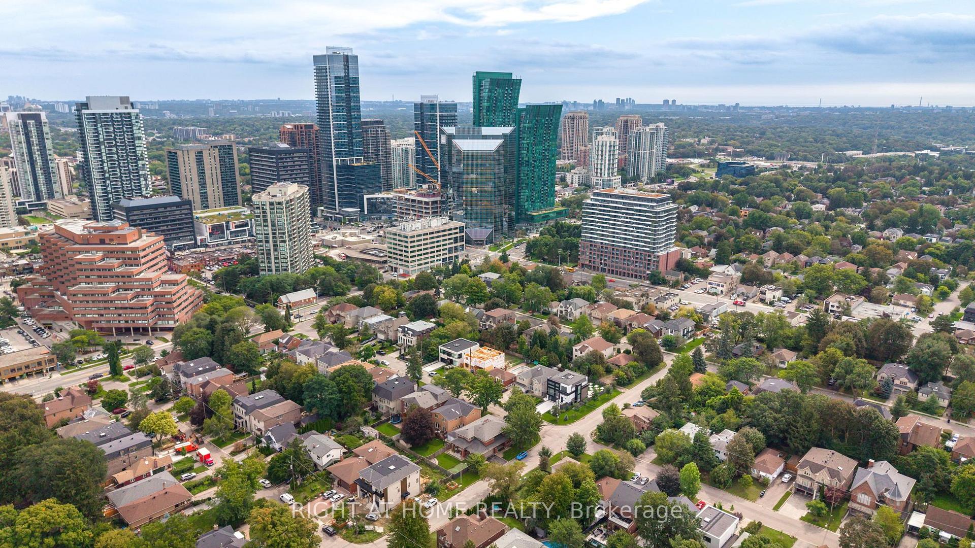Photo 4 of 99 Elmhurst Avenue, North York, Lansing-Westgate — HOMEH