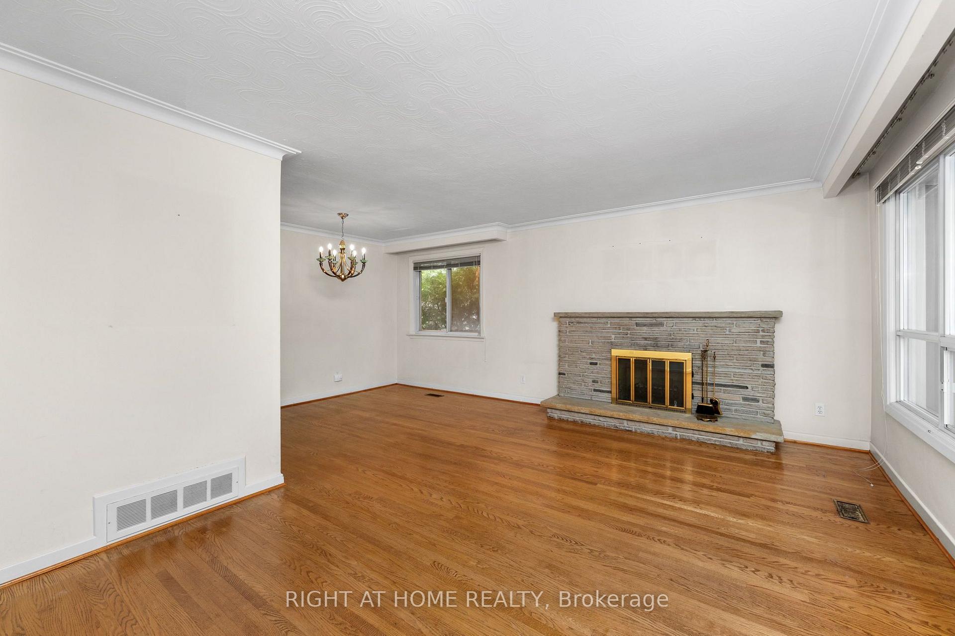 Photo 6 of 99 Elmhurst Avenue, North York, Lansing-Westgate — HOMEH