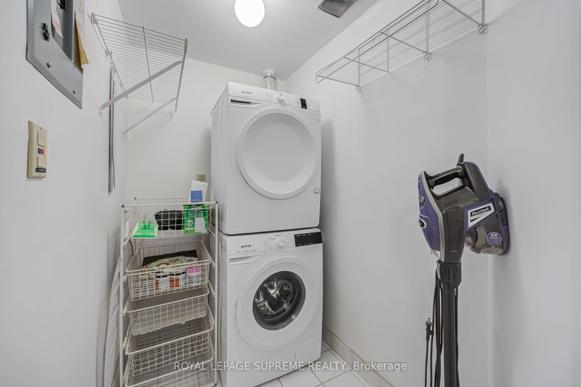 Photo 8 of Unit 204, 221 Robinson Street E, Oakville, Old Oakville — HOMEH