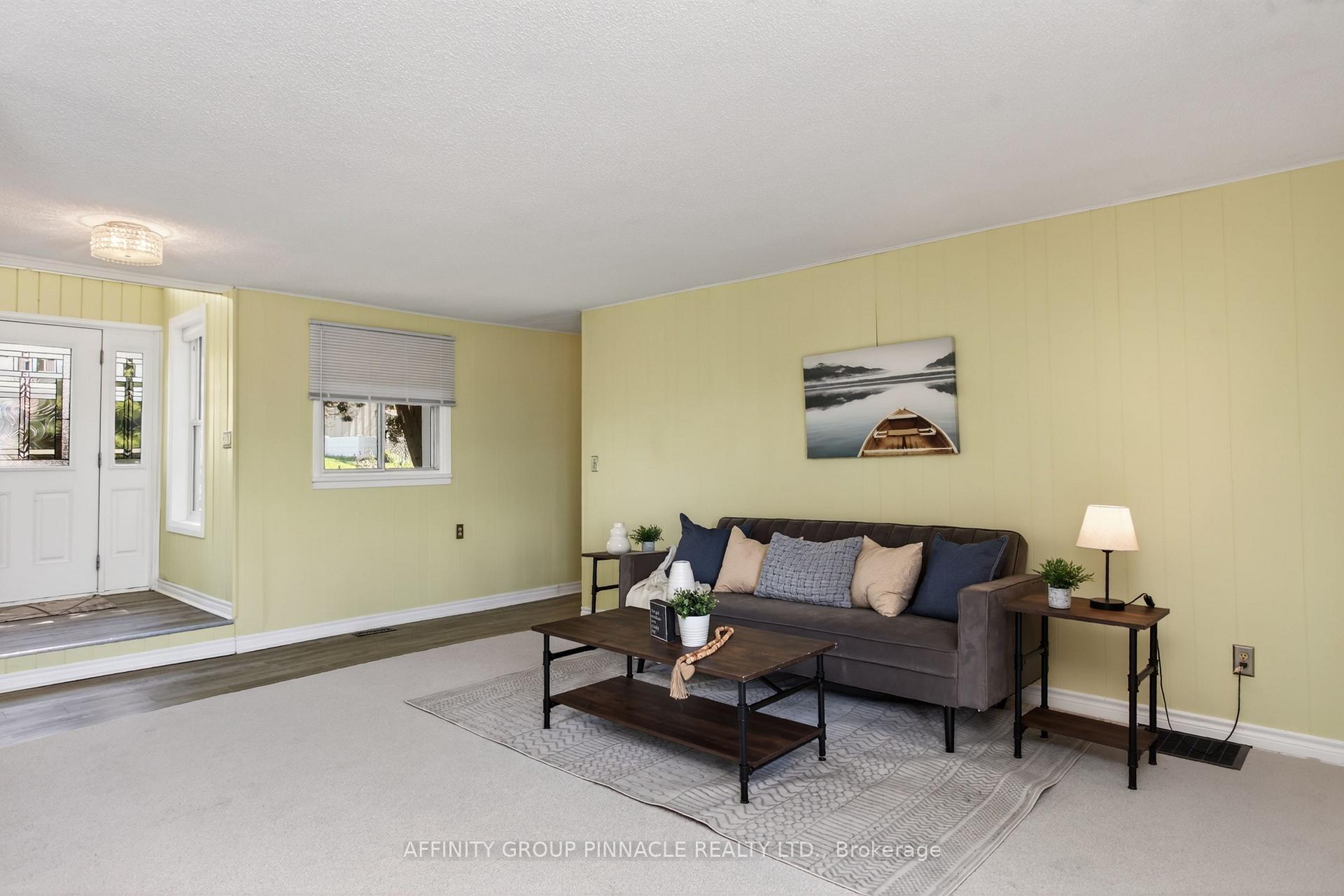 Photo 15 of 14 Oriole Road, Kawartha Lakes, Fenelon Falls — HOMEH