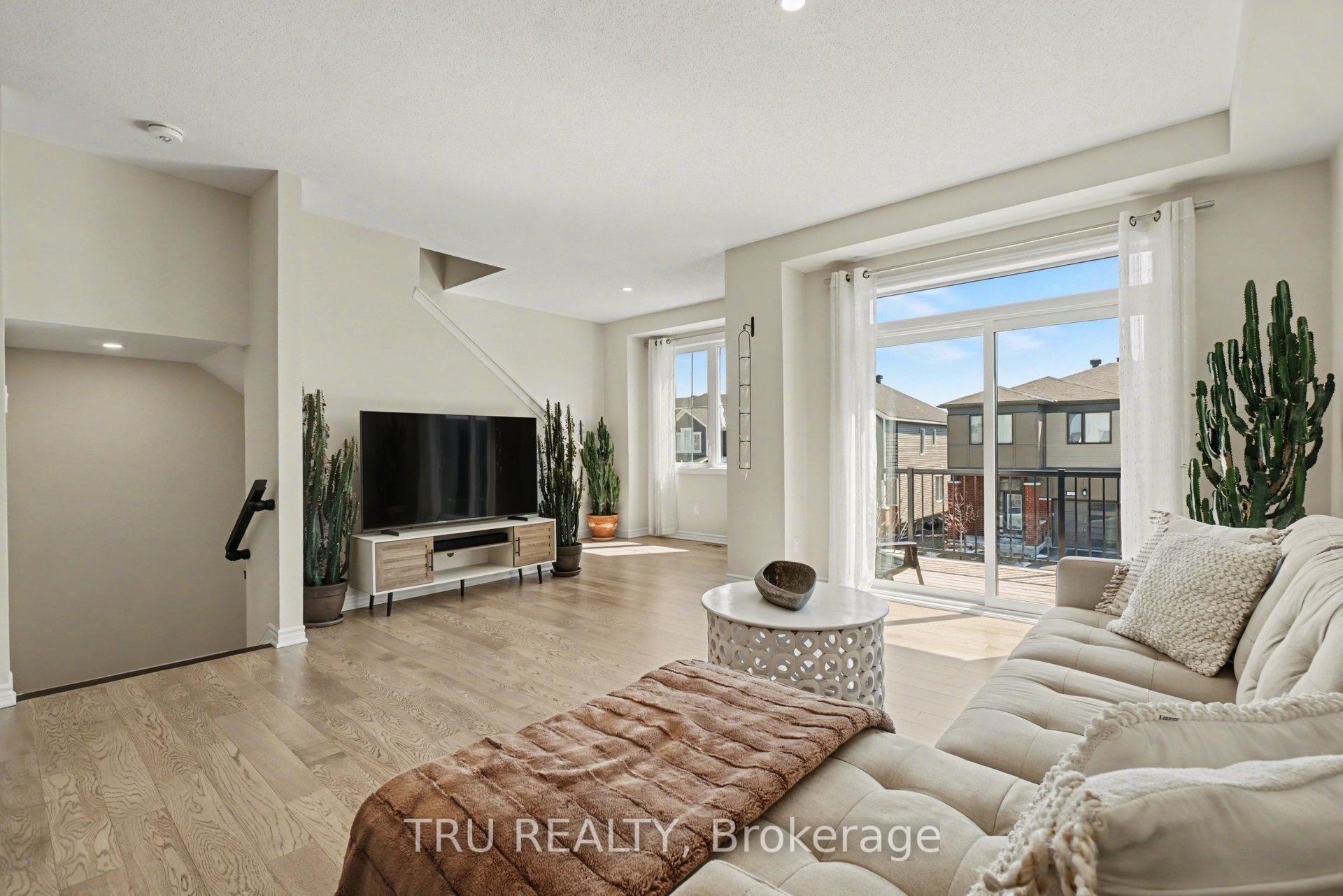 Photo 6 of 520 Rye Grass Way, Ottawa, Barrhaven - Half Moon Bay — HOMEH