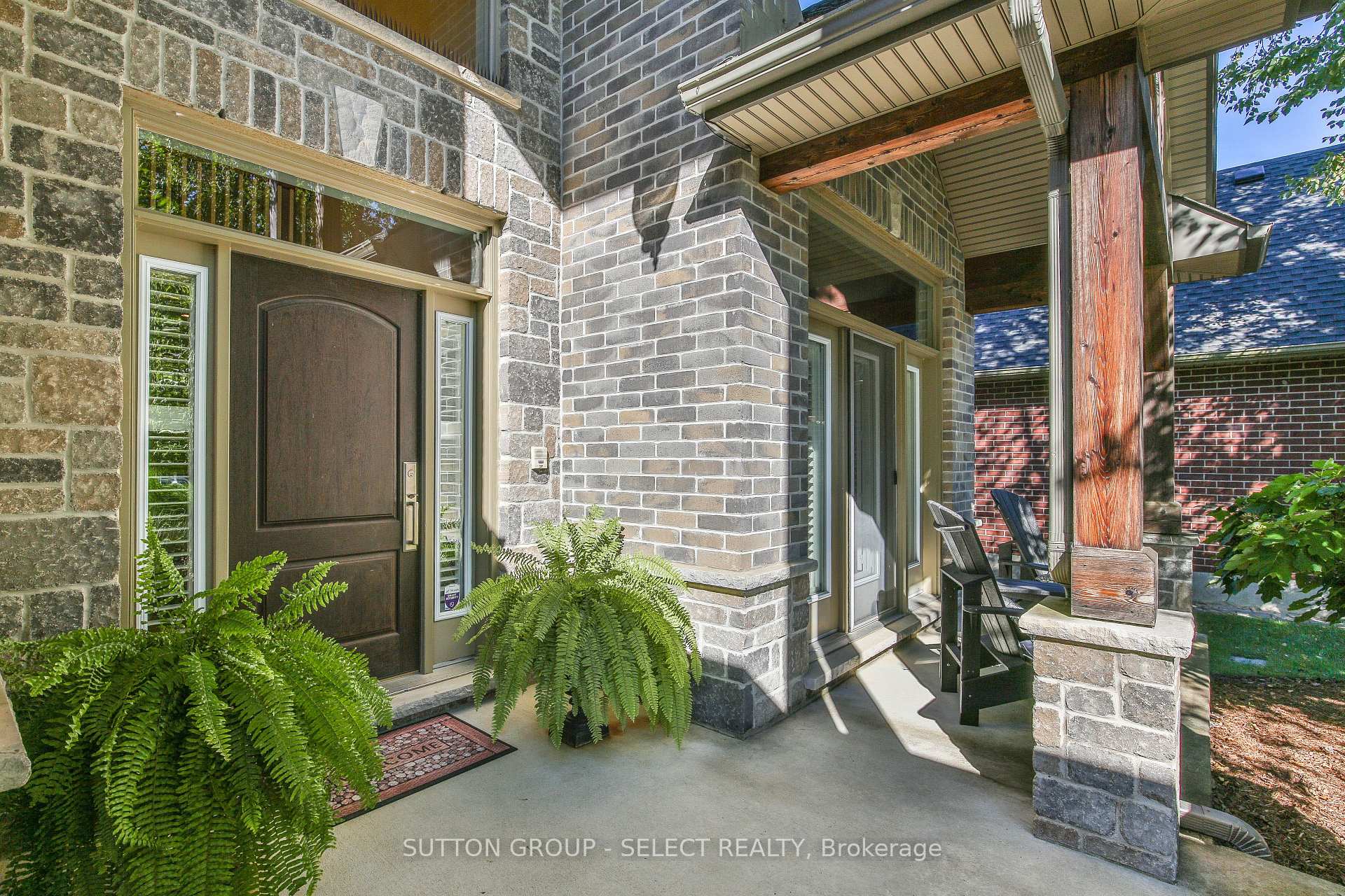 Photo 9 of 1940 Riverbend Road, London, South A — HOMEH