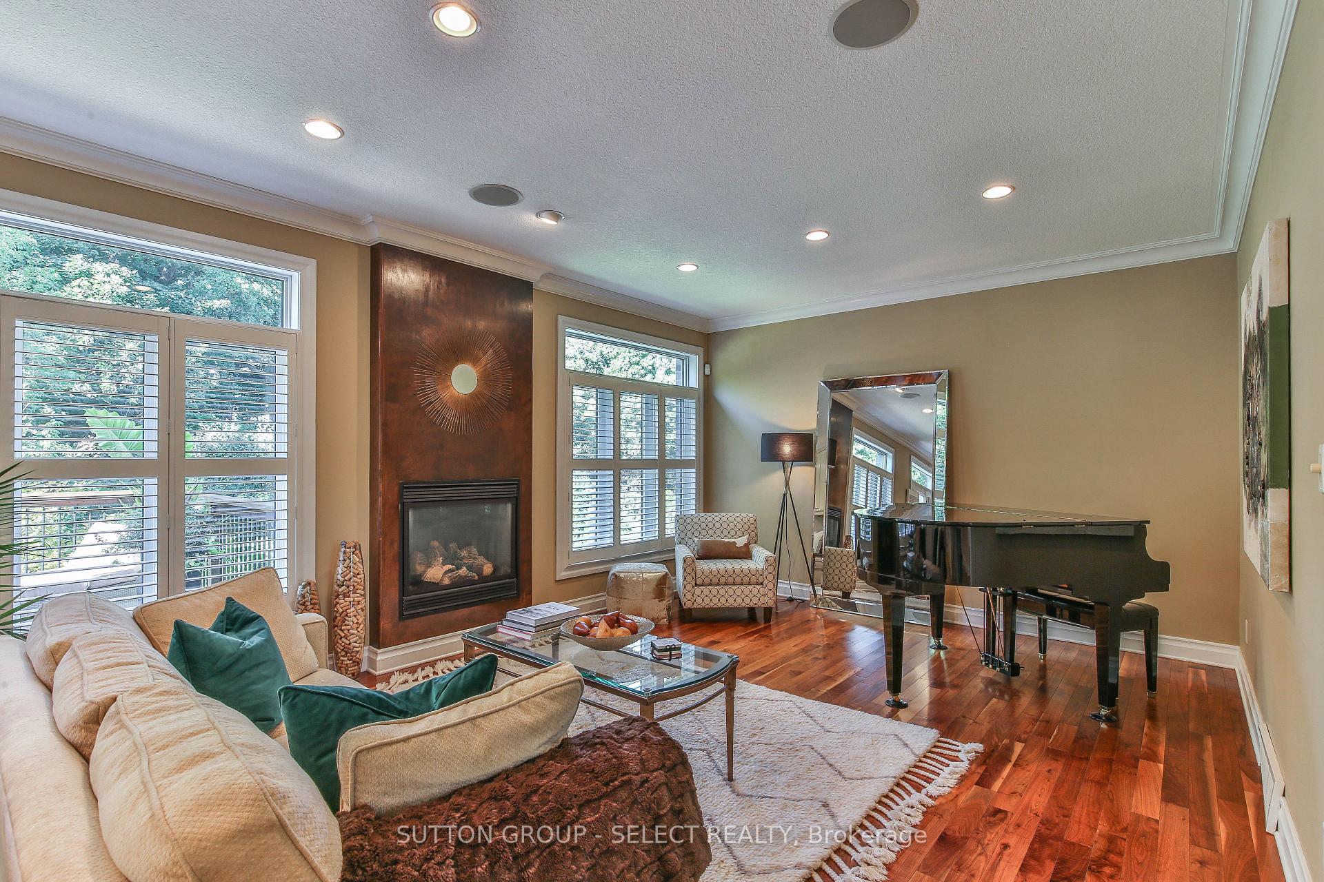 Photo 15 of 1940 Riverbend Road, London, South A — HOMEH