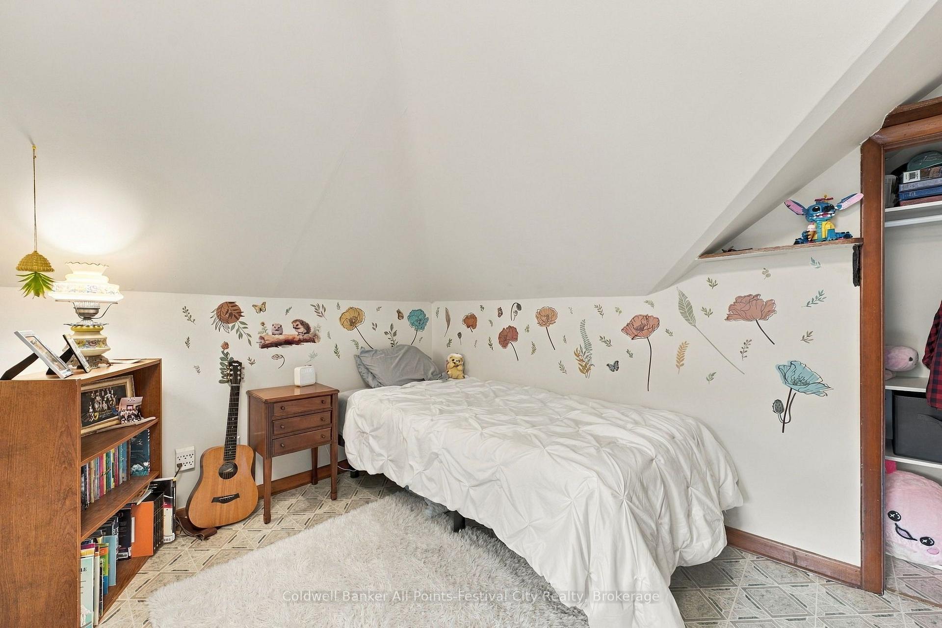 Photo 31 of 44 Trafalgar Street, Goderich, Goderich (Town) — HOMEH