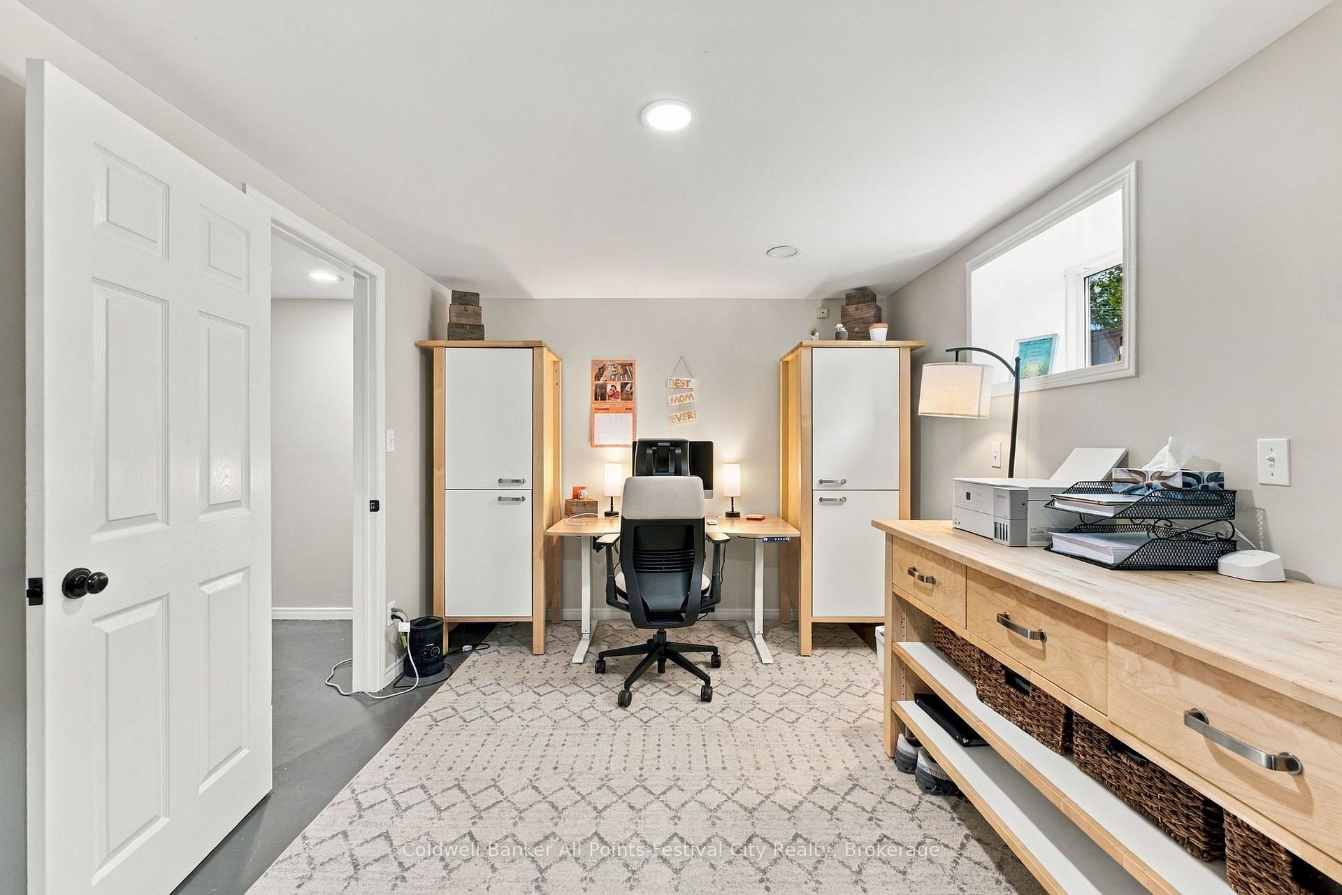 Photo 40 of 44 Trafalgar Street, Goderich, Goderich (Town) — HOMEH