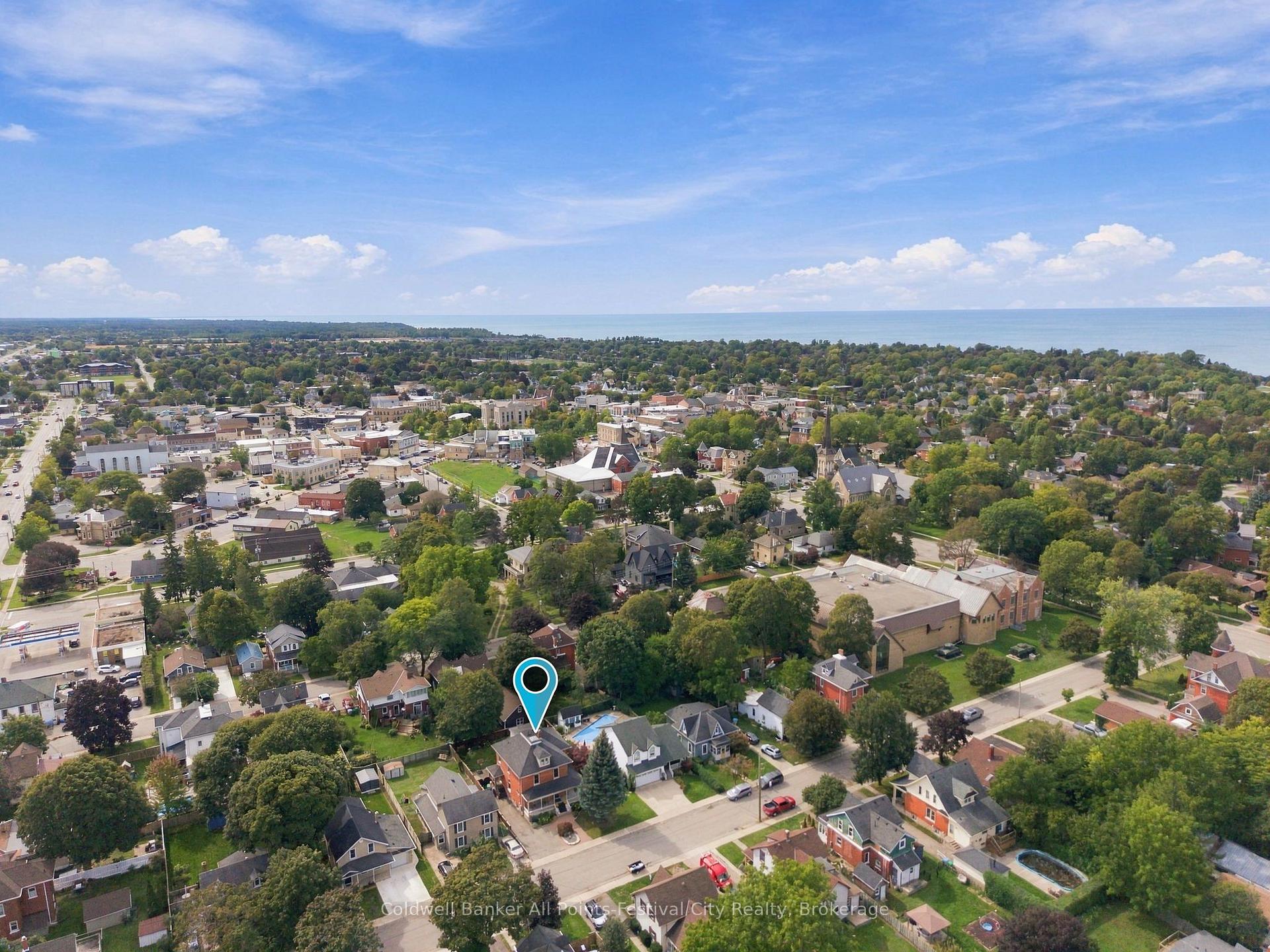 Photo 47 of 44 Trafalgar Street, Goderich, Goderich (Town) — HOMEH