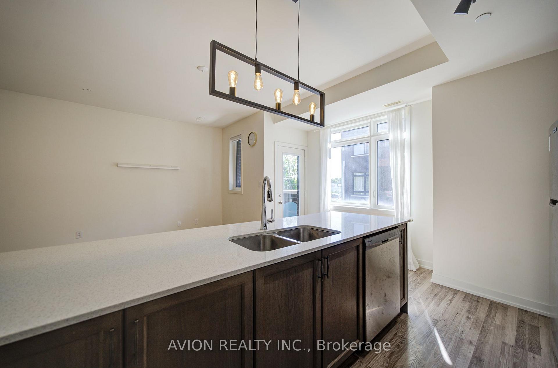 Photo 10 of Unit 83, 370 Red Maple Road, Richmond Hill, Langstaff — HOMEH