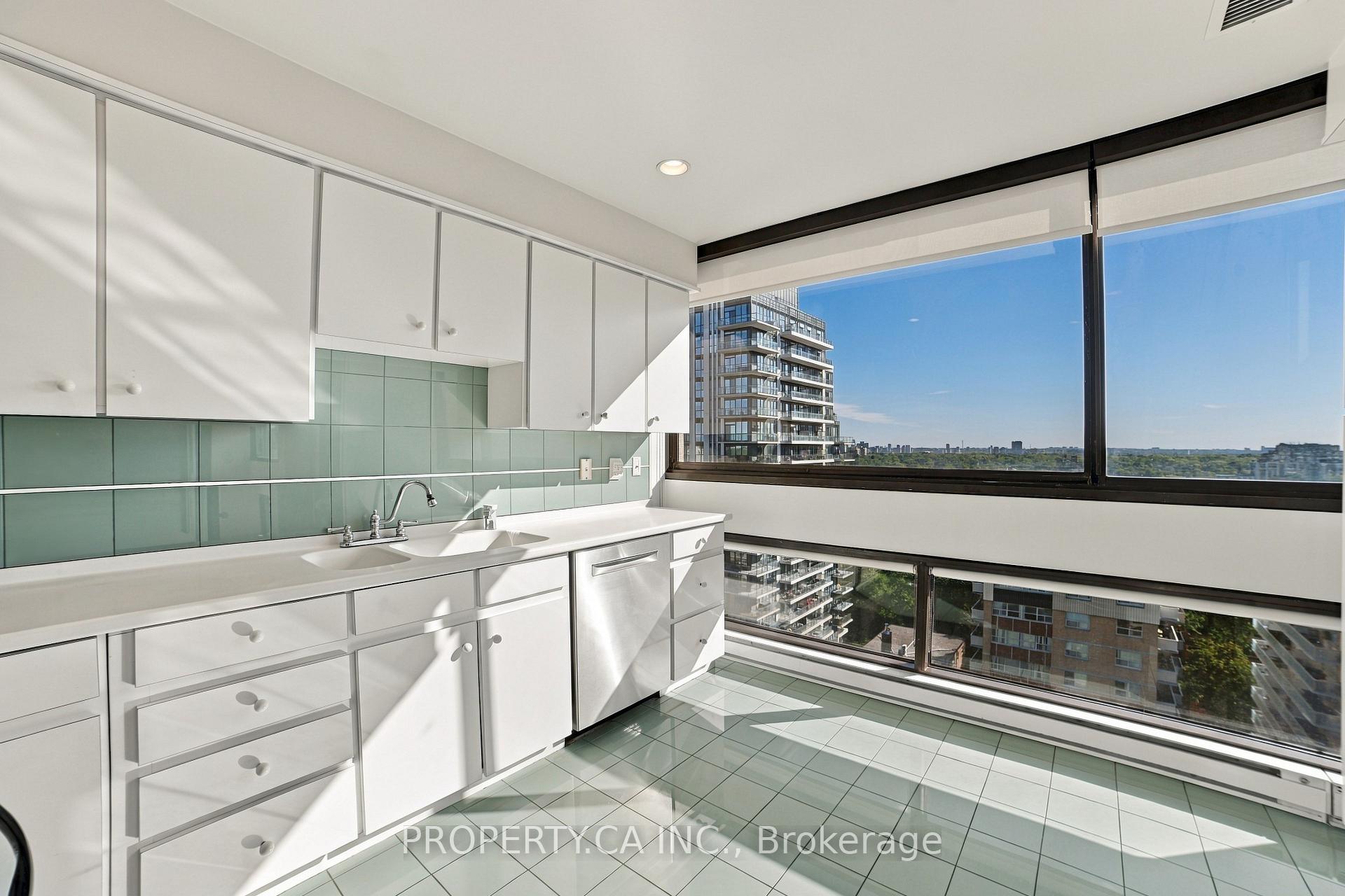 Photo 12 of Unit 1402, 150 Heath Street, Toronto, Casa Loma — HOMEH