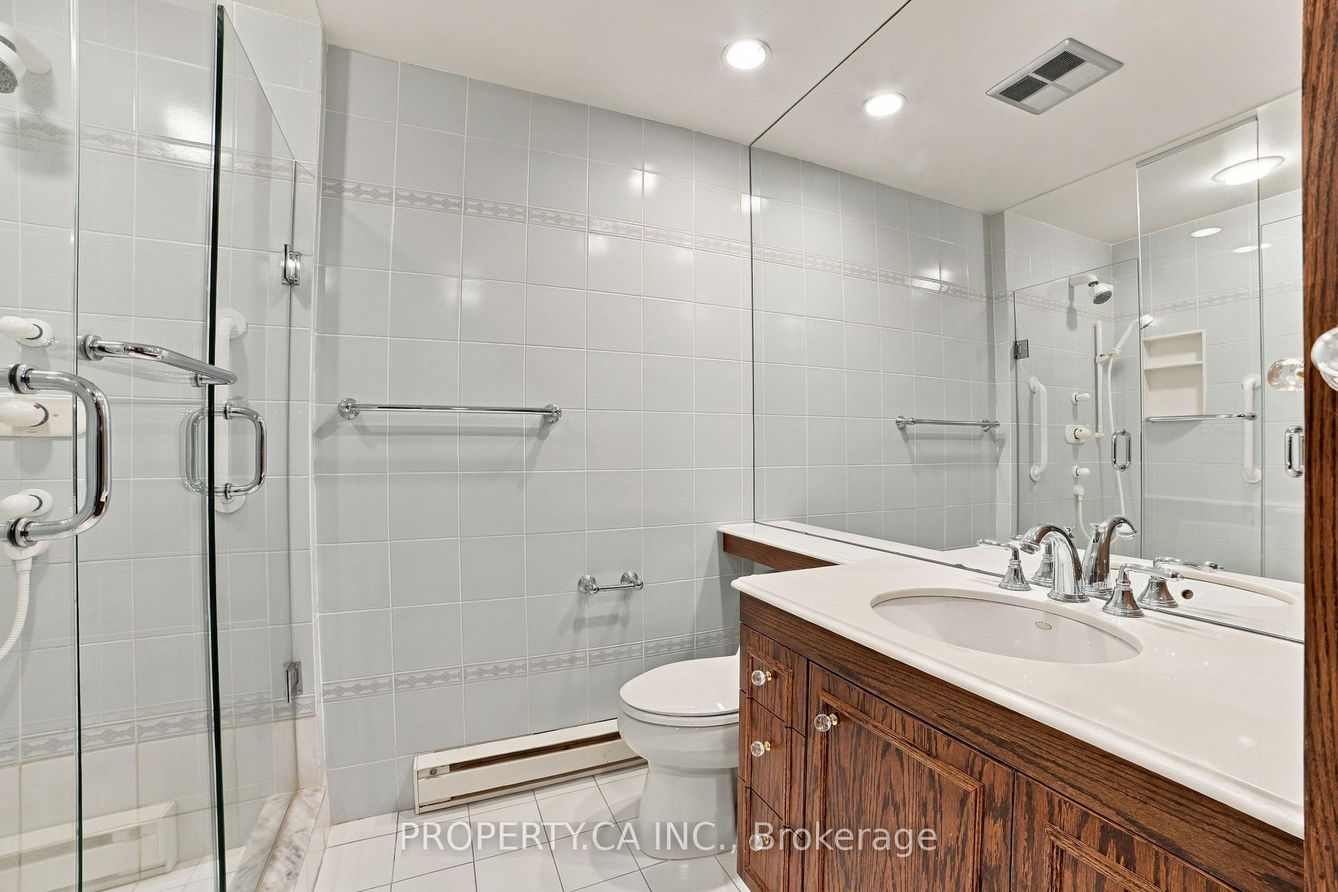 Photo 17 of Unit 1402, 150 Heath Street, Toronto, Casa Loma — HOMEH