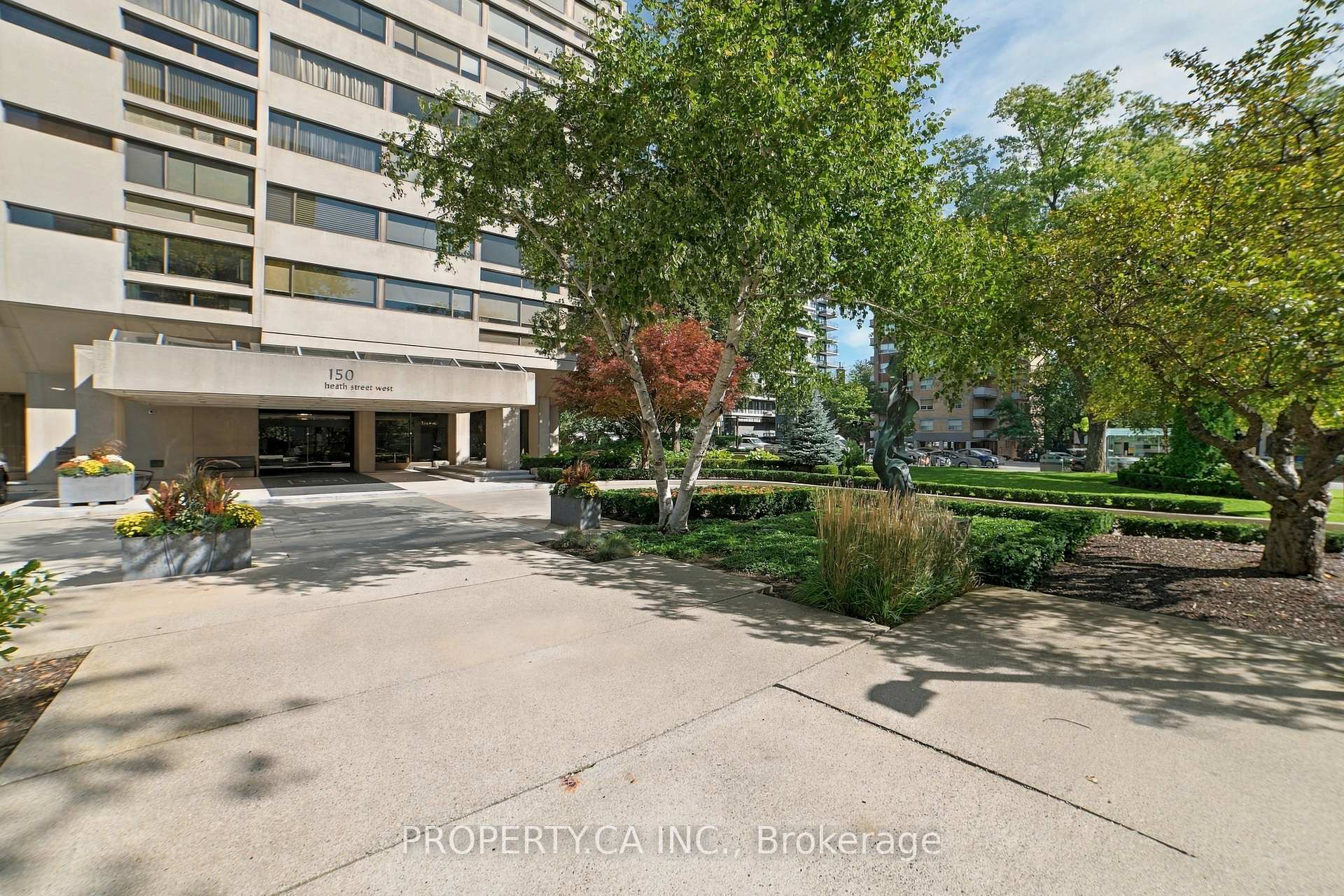 Photo 33 of Unit 1402, 150 Heath Street, Toronto, Casa Loma — HOMEH