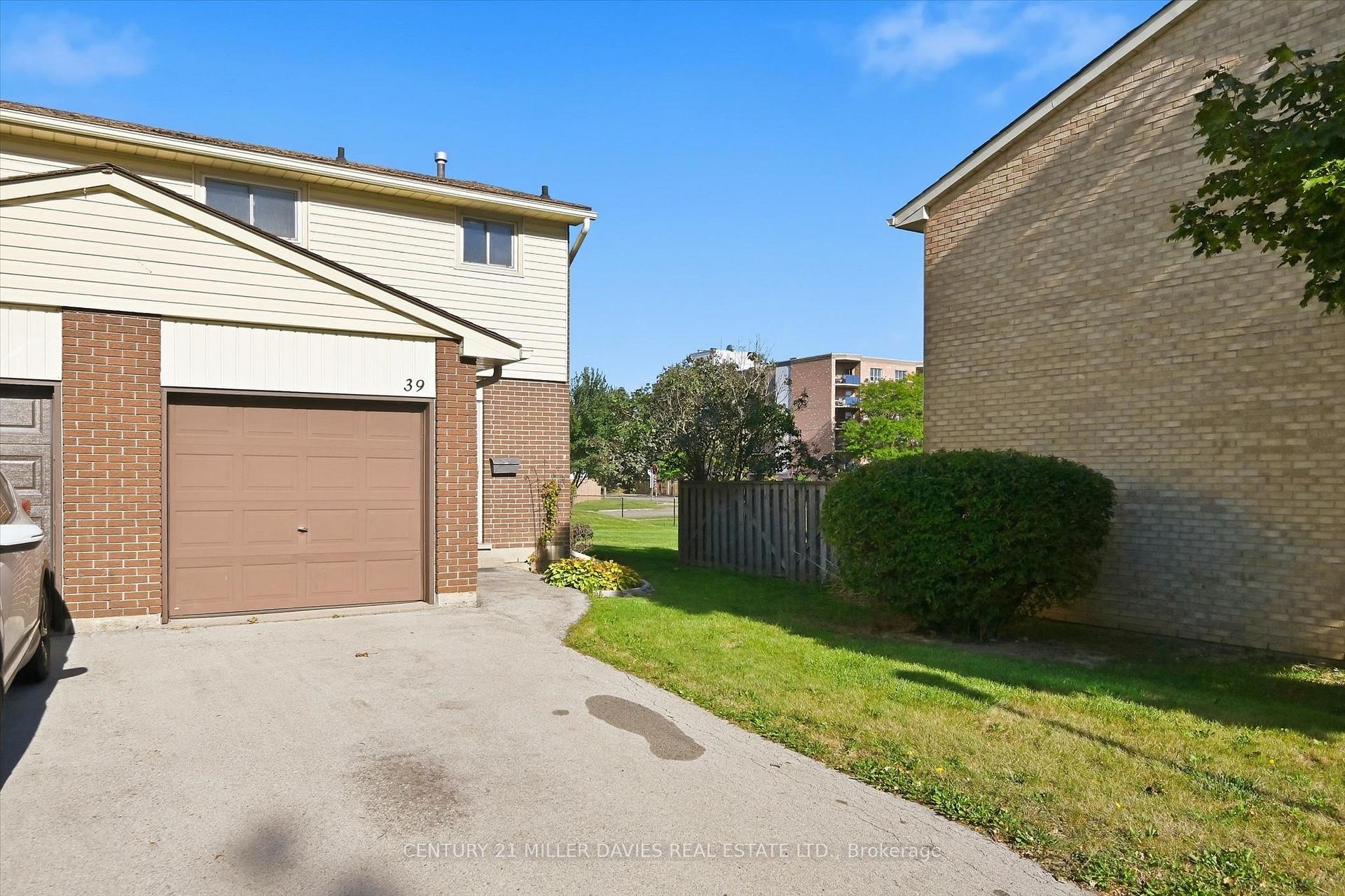 Photo 3 of Unit 39, 1350 Limeridge Road, Hamilton, Lisgar — HOMEH